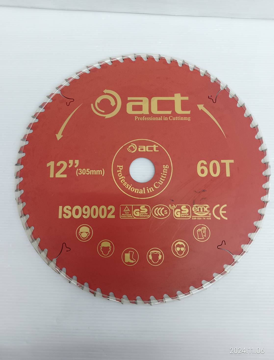 ใบเลื่อยวงเดือนอลูมิเนียม 12"x60T ACT รู30มิล