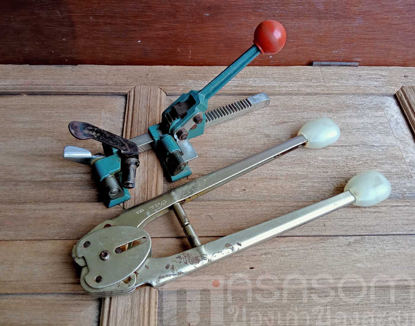 เครื่องรัดกล่องแบบมือโยก