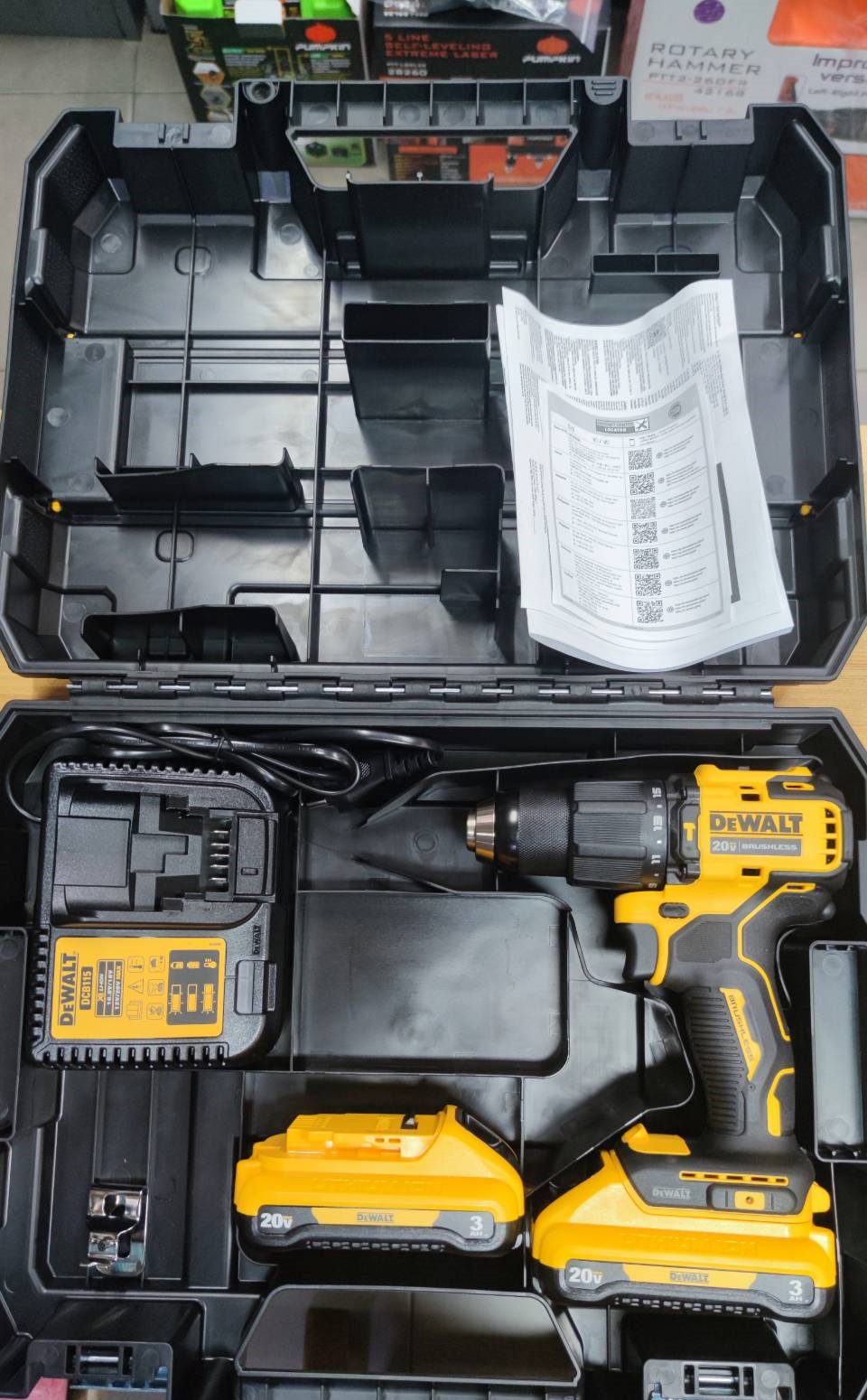 สว่านกระแทกไร้สาย20V DCD709L2 DEWALT
