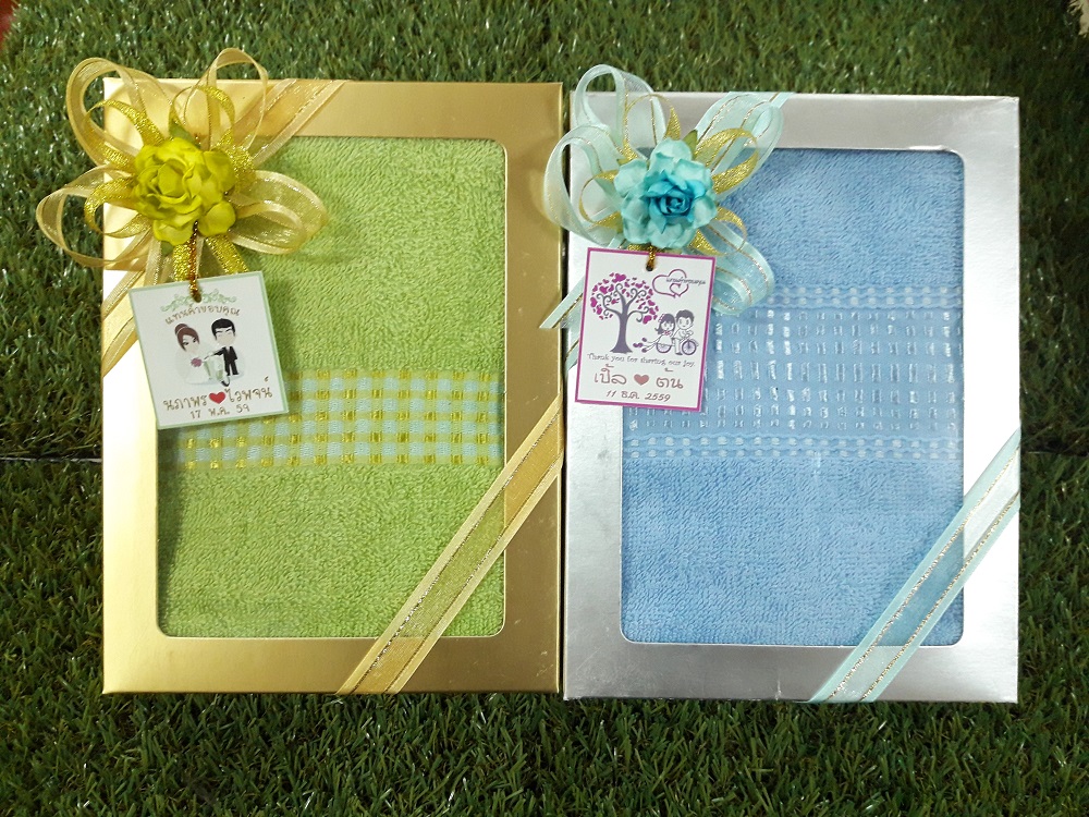ผ้าเช็ดผมสีพื้น แพคเกจกล่องทอง