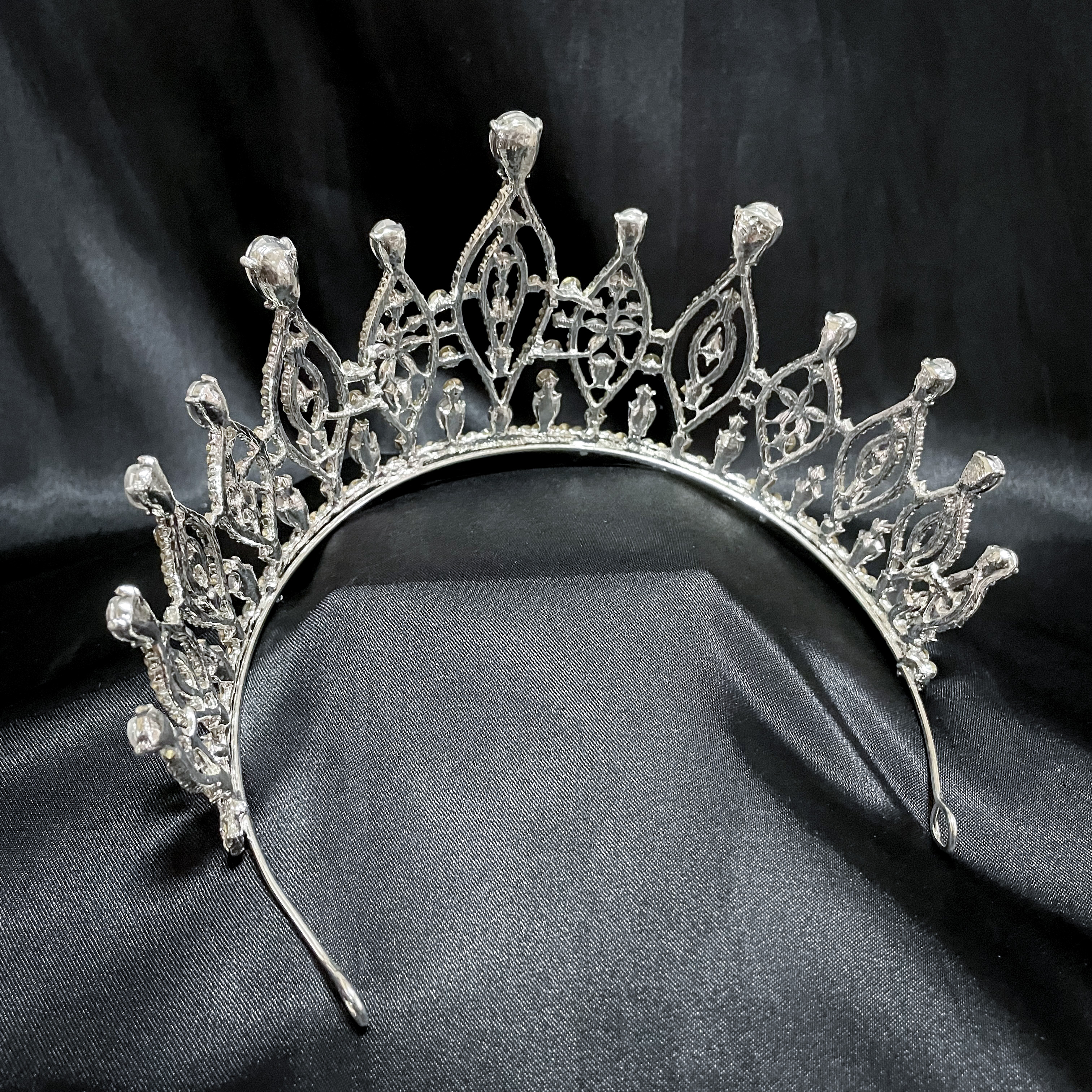 (พร้อมส่ง) เทียร่า 015 มงกุฎนางงาม มงกุฎประกวด เทียร่าเจ้าสาว งานสวย ปราณีต QCเพชรทุกเม็ด สินค้าพร้อมส่งจากไทย