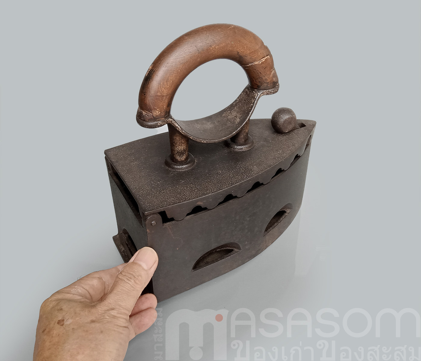 เตารีดเหล็กหล่อเก่ายุโรป