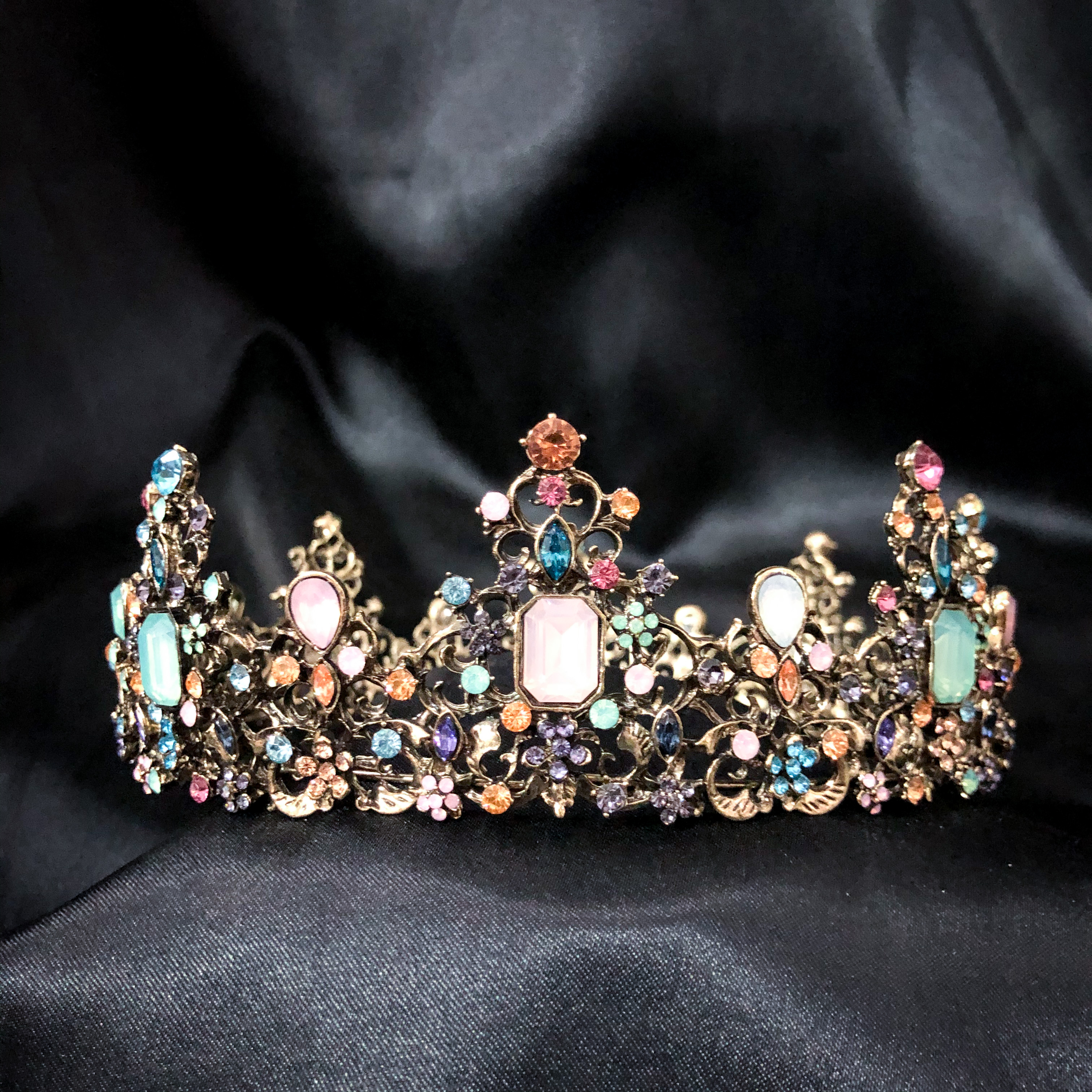 (พร้อมส่ง) มงกุฏ 066 สีวินเทจ มงกุฎนางงาม มงกุฎเจ้าชาย มงกุฎสไตล์วินเทจ งานสวย QCเพชรทุกเม็ดไมมีหลุด