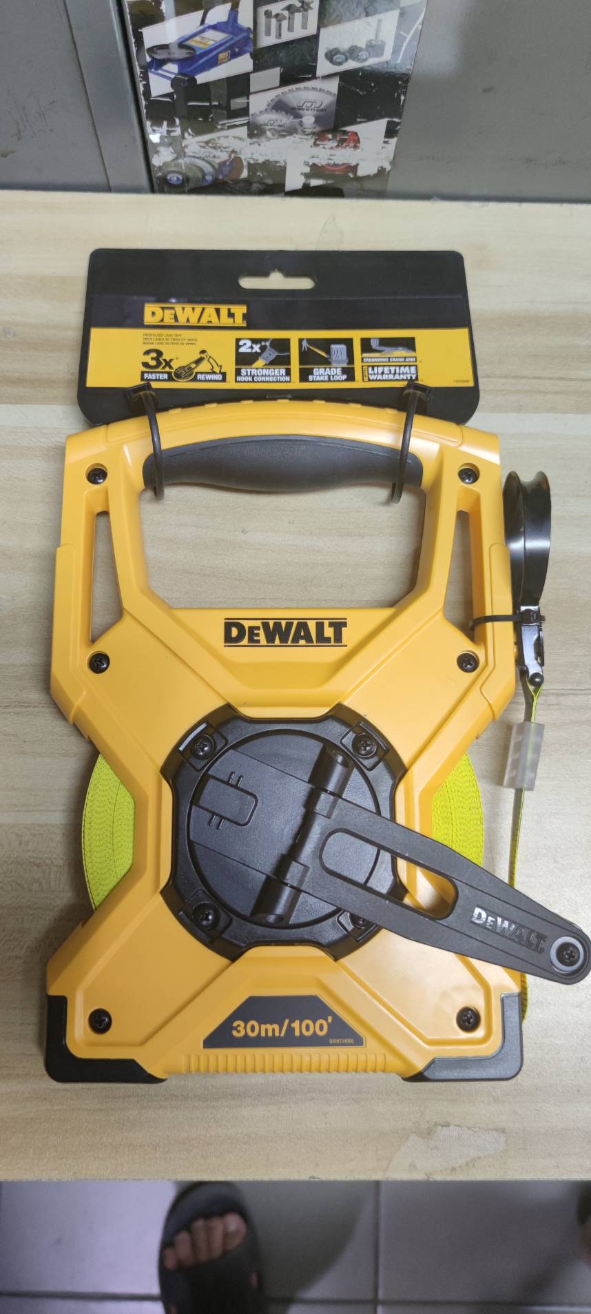 เทปวัดสายไฟเบอร์/เทปวัดที่30เมตร DWHT34066 DeWALT