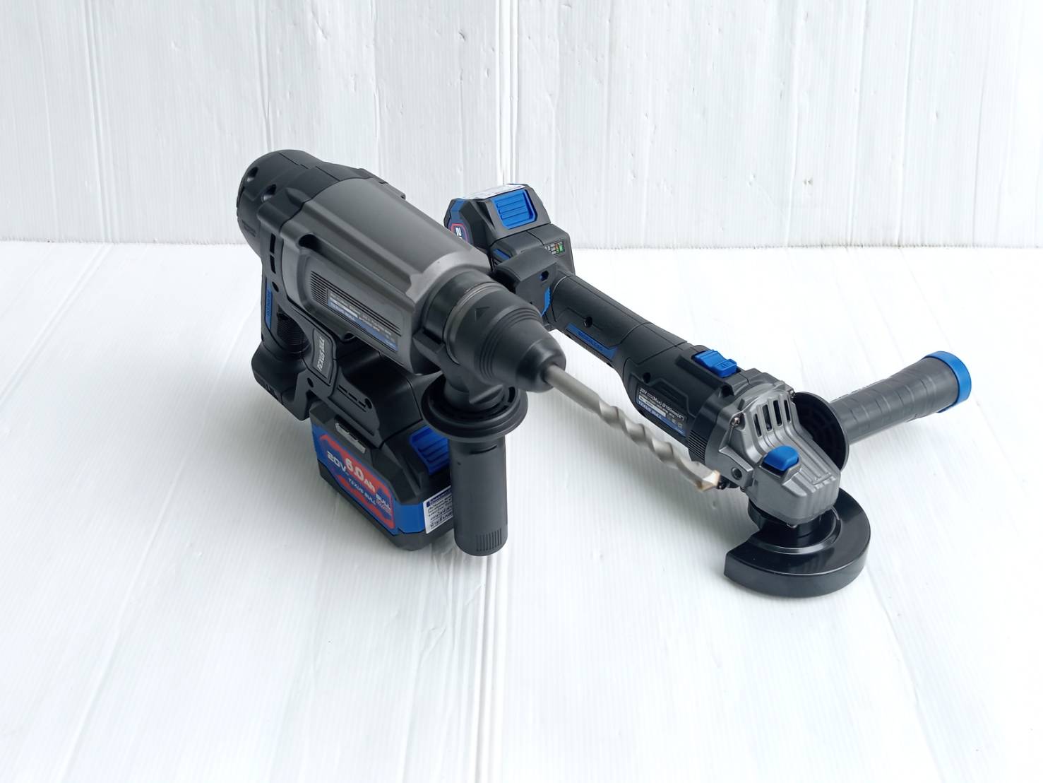 TEXUS BULL รุ่น TX-8222 ชุดสว่านโรตารี่และเจียรมือไร้สาย20V.พร้อมแบตเตอรี่ x6.0Ah 2 ก้อน