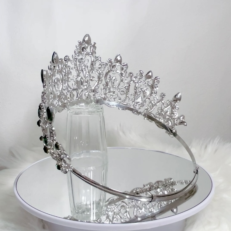 (พร้อมส่งจากไทย) มงกุฏ 114 สีเขียว มงกุฎนางงาม มงกุฎเพชร สวยงามอลังการ ฐานมงวงกลมปรับได้