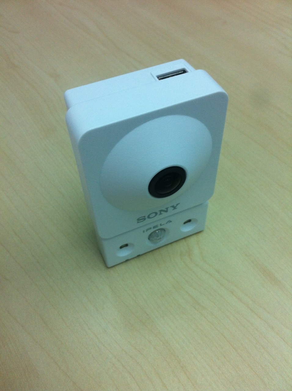 Sony SNC-CX600W Network Fixed HD Camera 1280 x 720 pixels with the Exmor® CMOS sensor Wide horizontal viewing angle of 120°