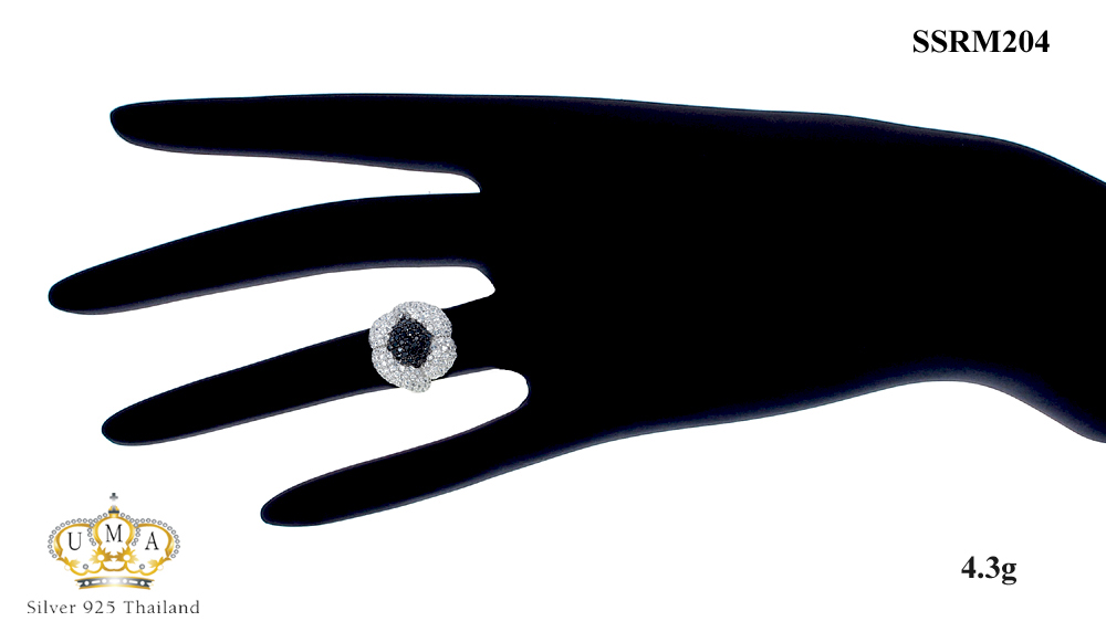 แหวนเพชร ตัวเรือนเงินแท้100% (เงินแท้92.5%) ประดับ เพชรCZ แหวนดอกไม้ฝังเพชรกลมขาว ล้อมรอบเพชรกลมดำ เต็มหน้าแหวน ใส่แล้วเต็มนิ้ว สวยงามสะดุดตา ล้ำดูดีทุกมิติ