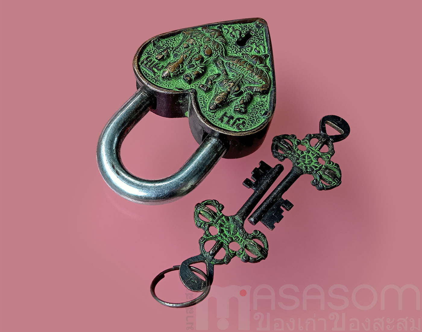 กุญแจทองเหลืองโบราณ