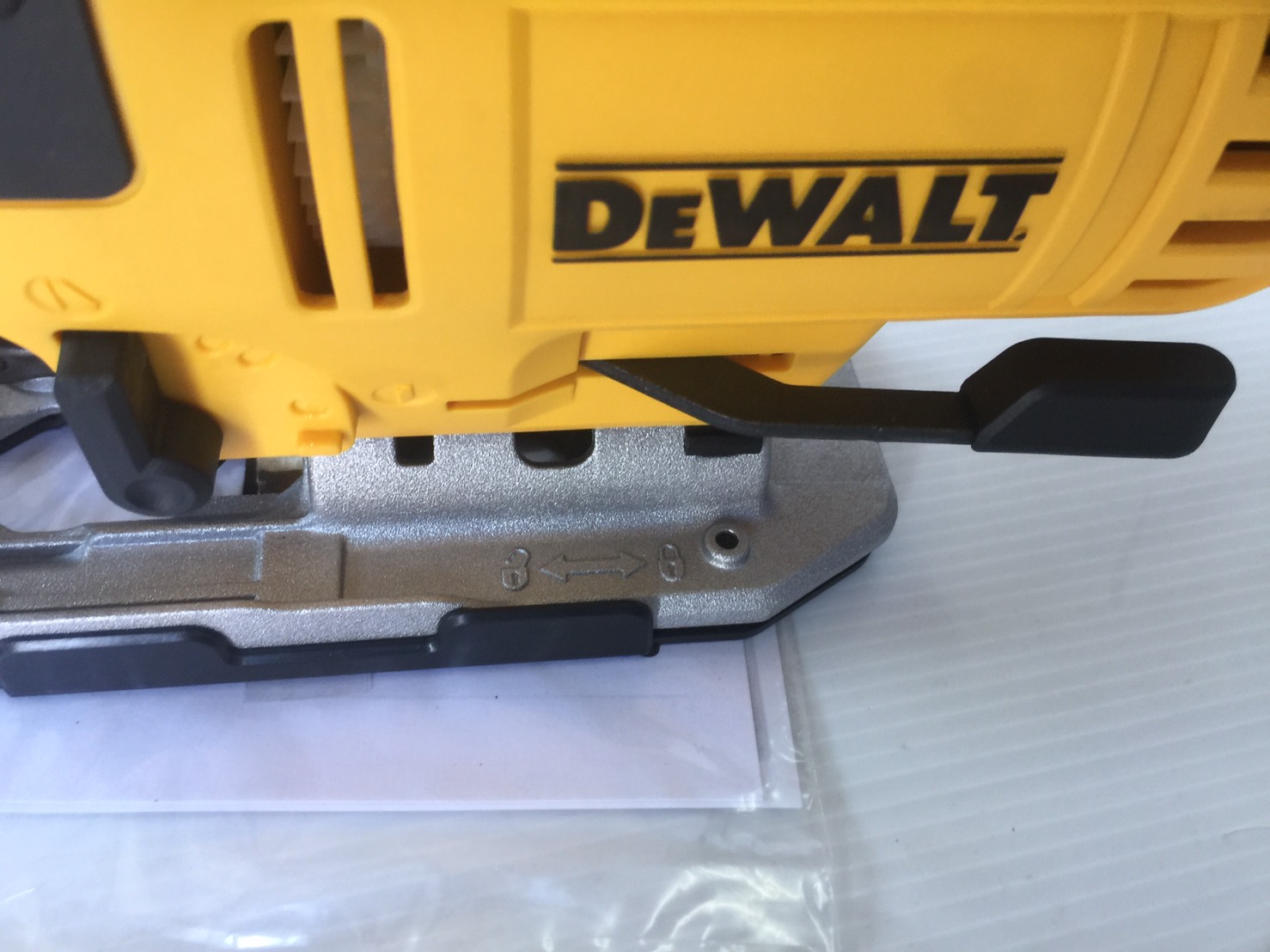 จิกซอ DWE349 DEWALT