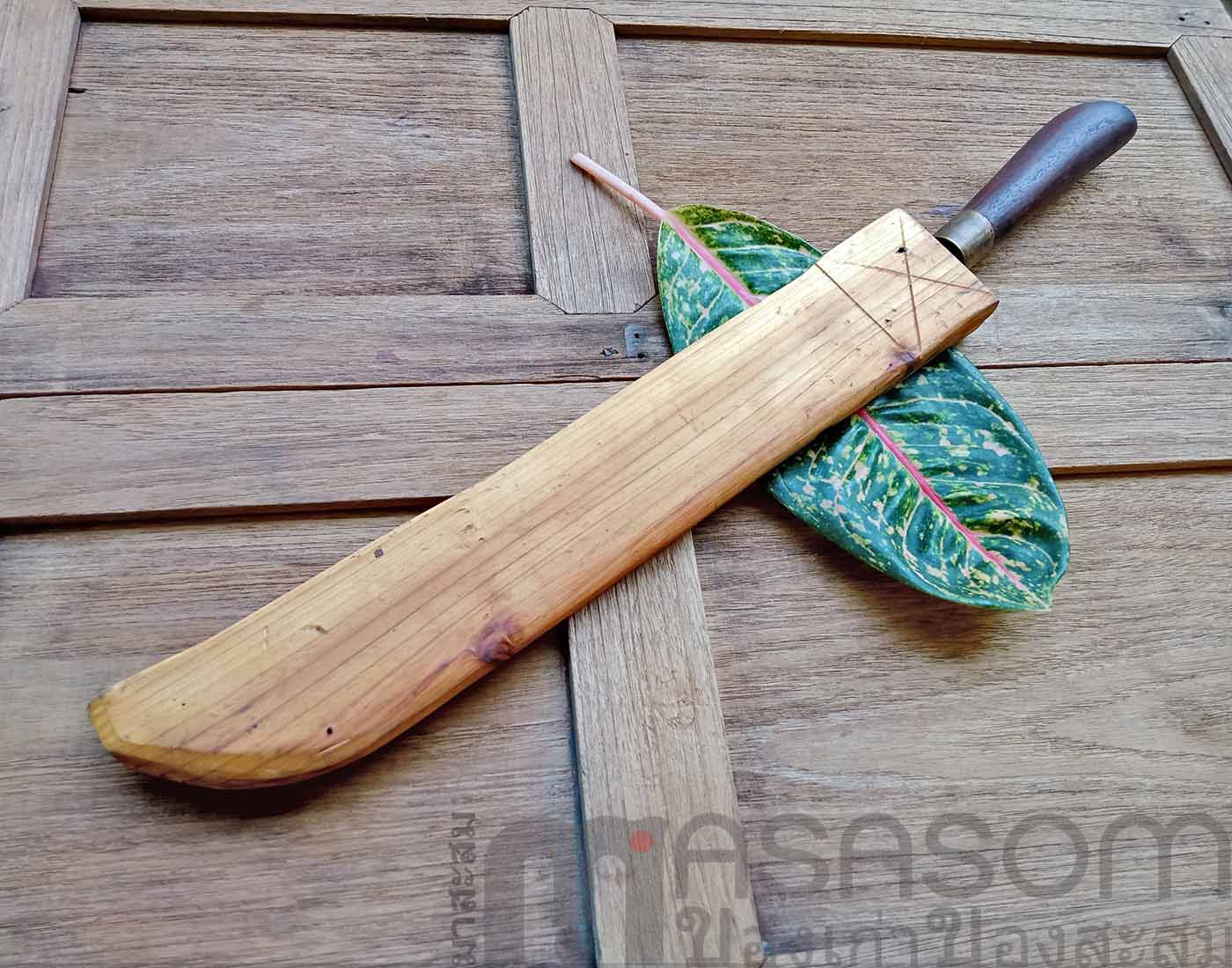 มีดเหน็บเก่ามีฝัก