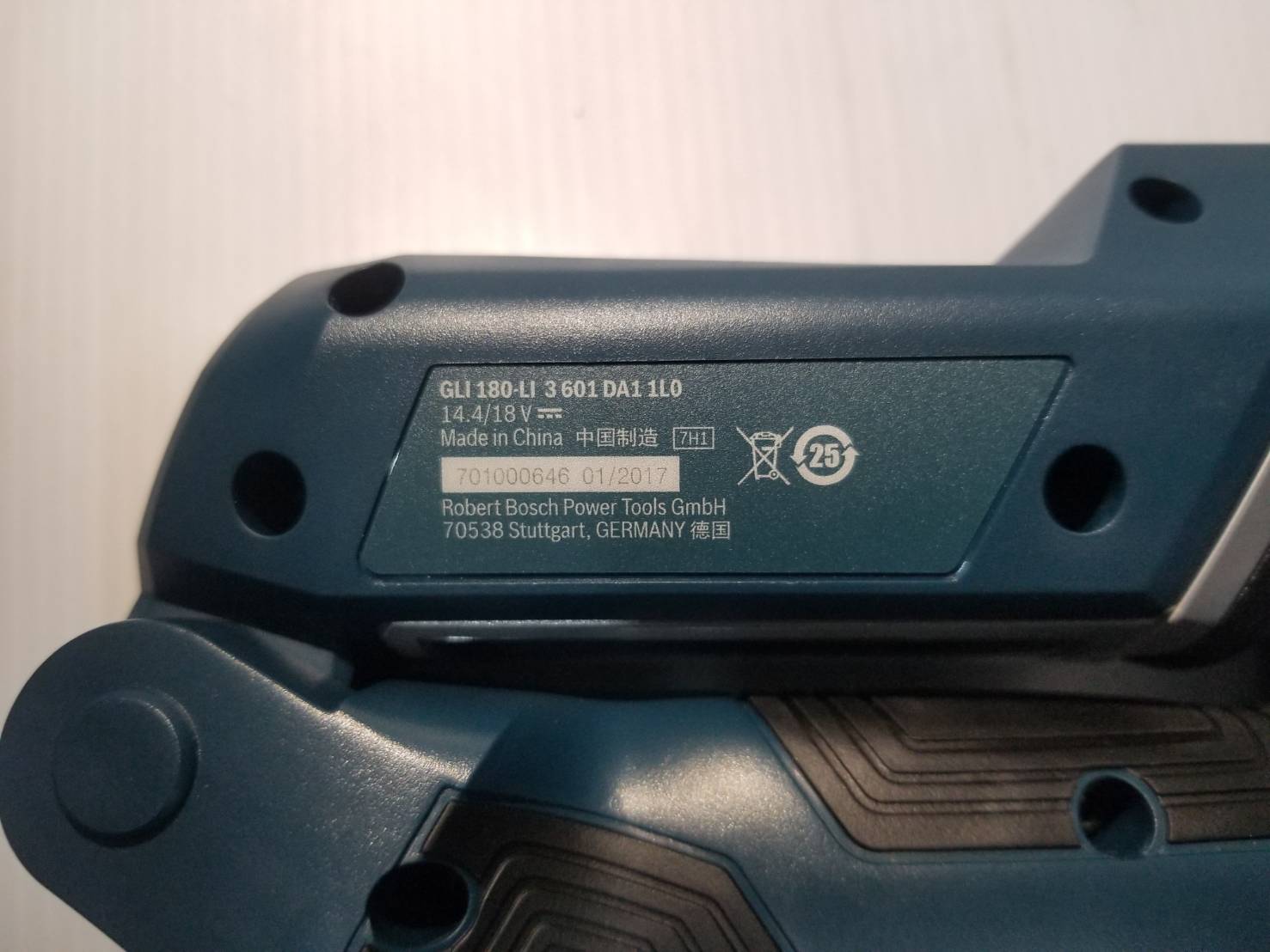 ไฟฉายไร้สาย GLI180-Li BOSCH Solo