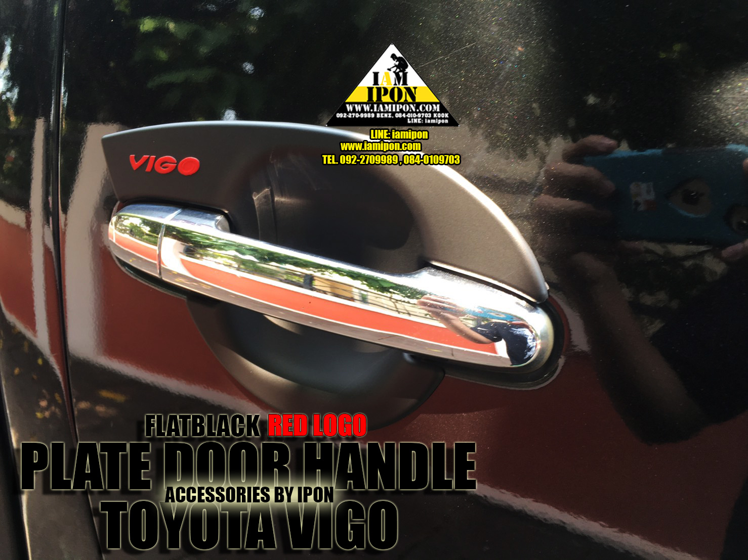 PLATE DOOR HANDLE FLATBLACK LOGORED VIGO เบ้ารองมือเปิดวีโก้ดำด้านโลโก้แดง