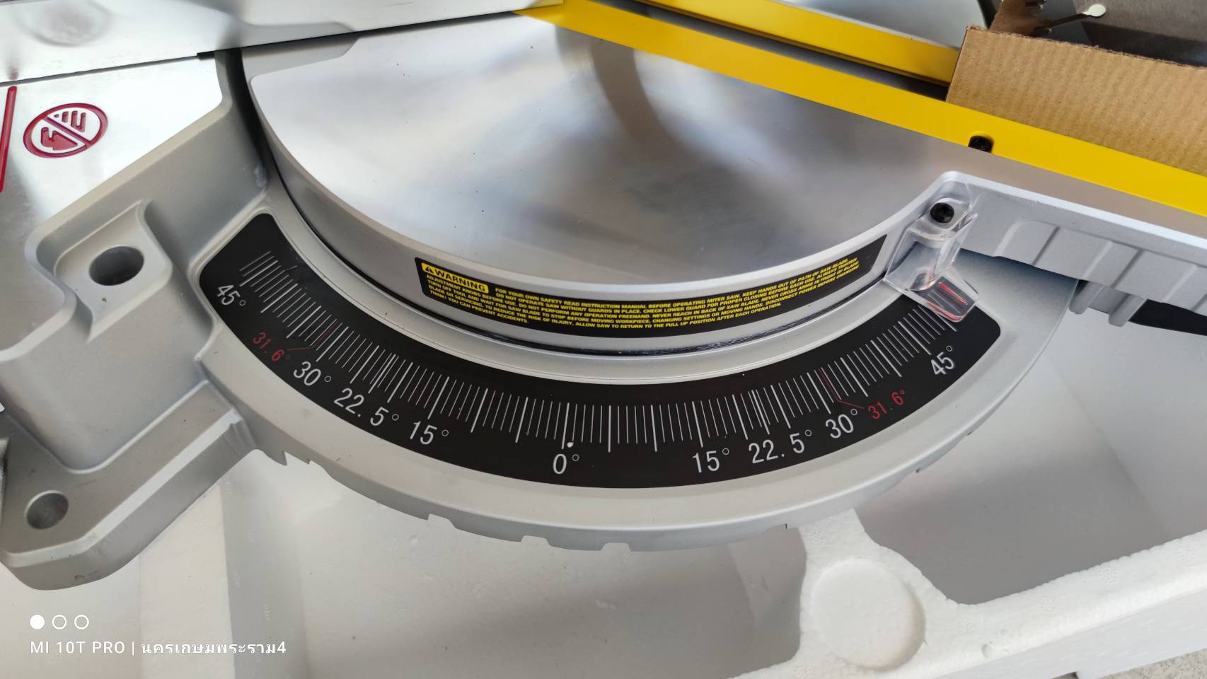 แท่นตัดองศา10" SM18 STANLEY สไลด์ได้ มีเลเซอร์