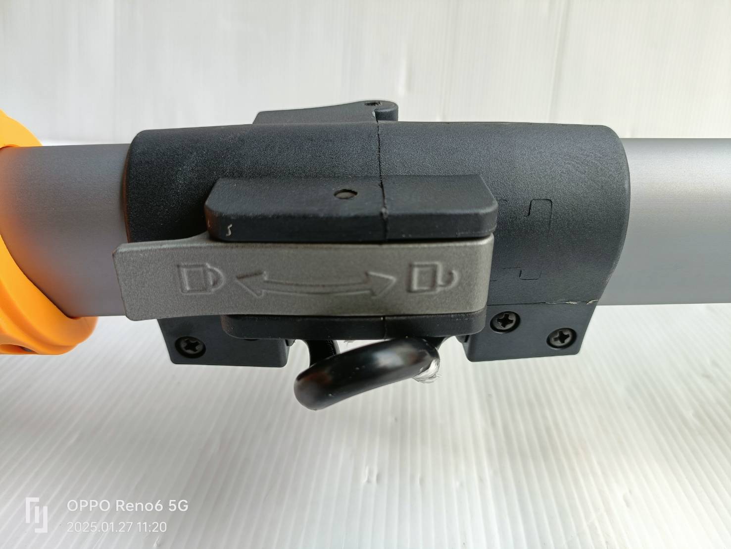 เครื่องขัดผนัง9" DWS10501 INGCO