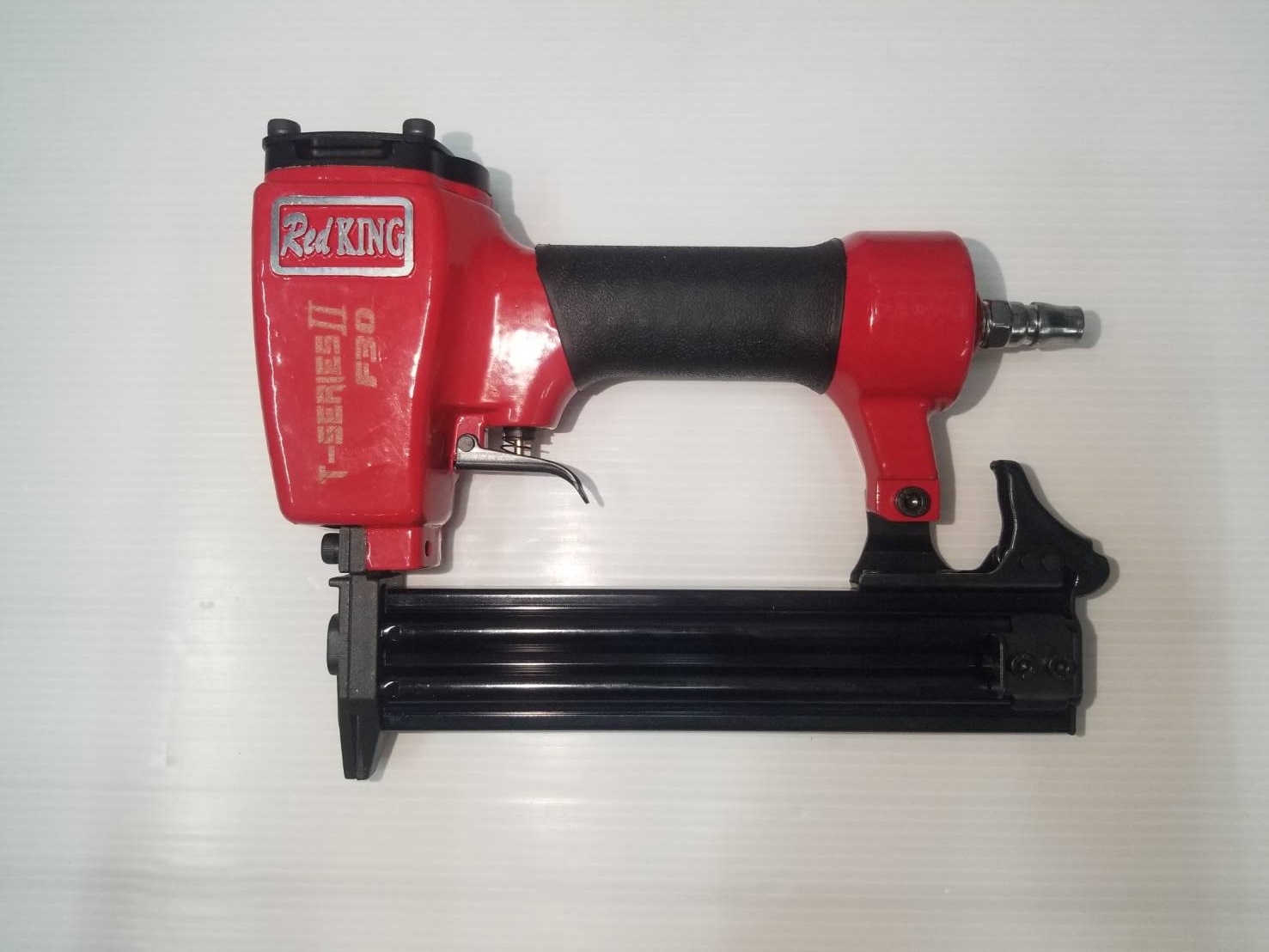 แม็กยิงตะปูลม ขาเดี่ยว F-30-T REDKING (T SERIES) II
