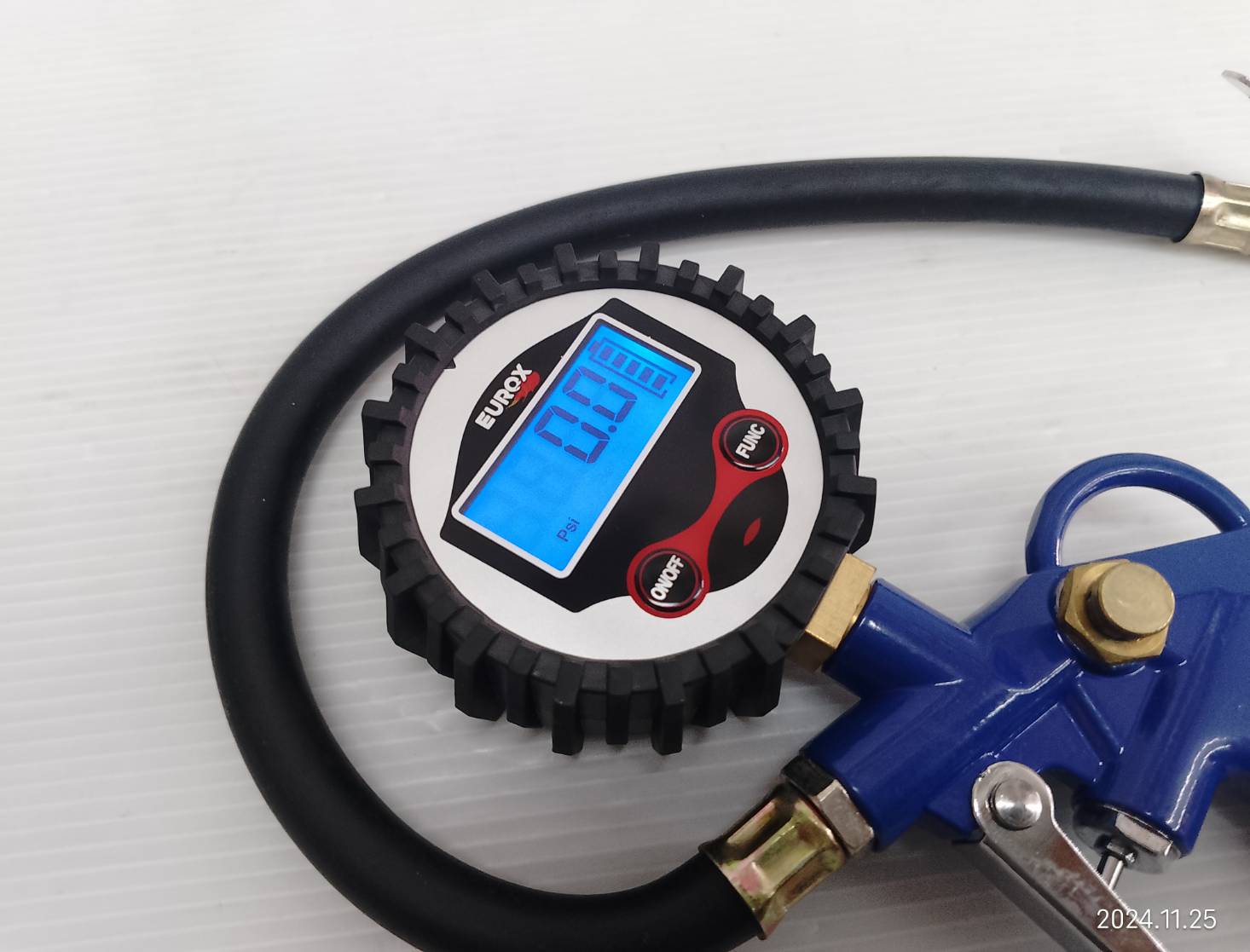 EUROX ปืนเติมลมยาง ความยาวสายเติมลม: 12 นิ้ว