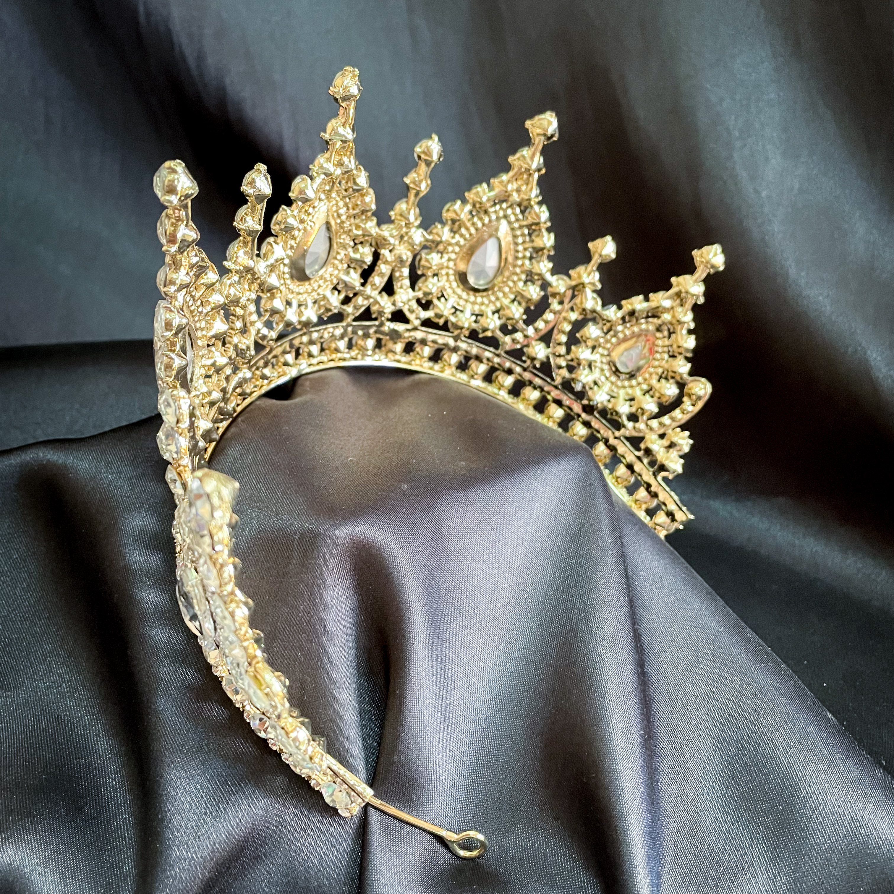 (พร้อมส่ง) เทียร่า 282 สีทอง มงกุฎนางงาม มงกุฎเจ้าหญิง งานสวย ปราณีต QCเพชรทุกเม็ด สินค้าพร้อมส่งจากไทย