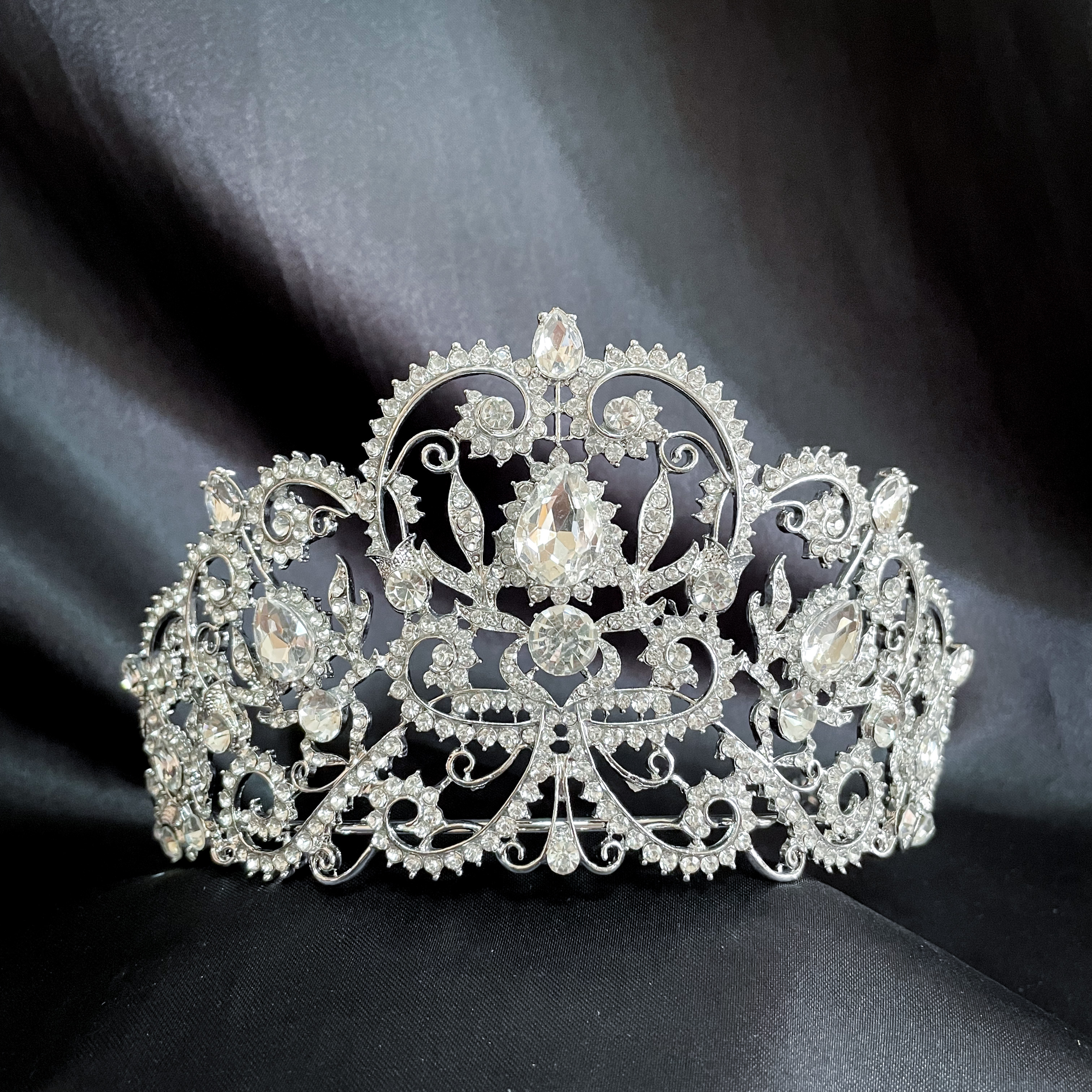 (พร้อมส่ง) เทียร่า 317 มงกุฎนางงามแบบครึ่งหัว งานสวย QC เพชรทุกเม็ด