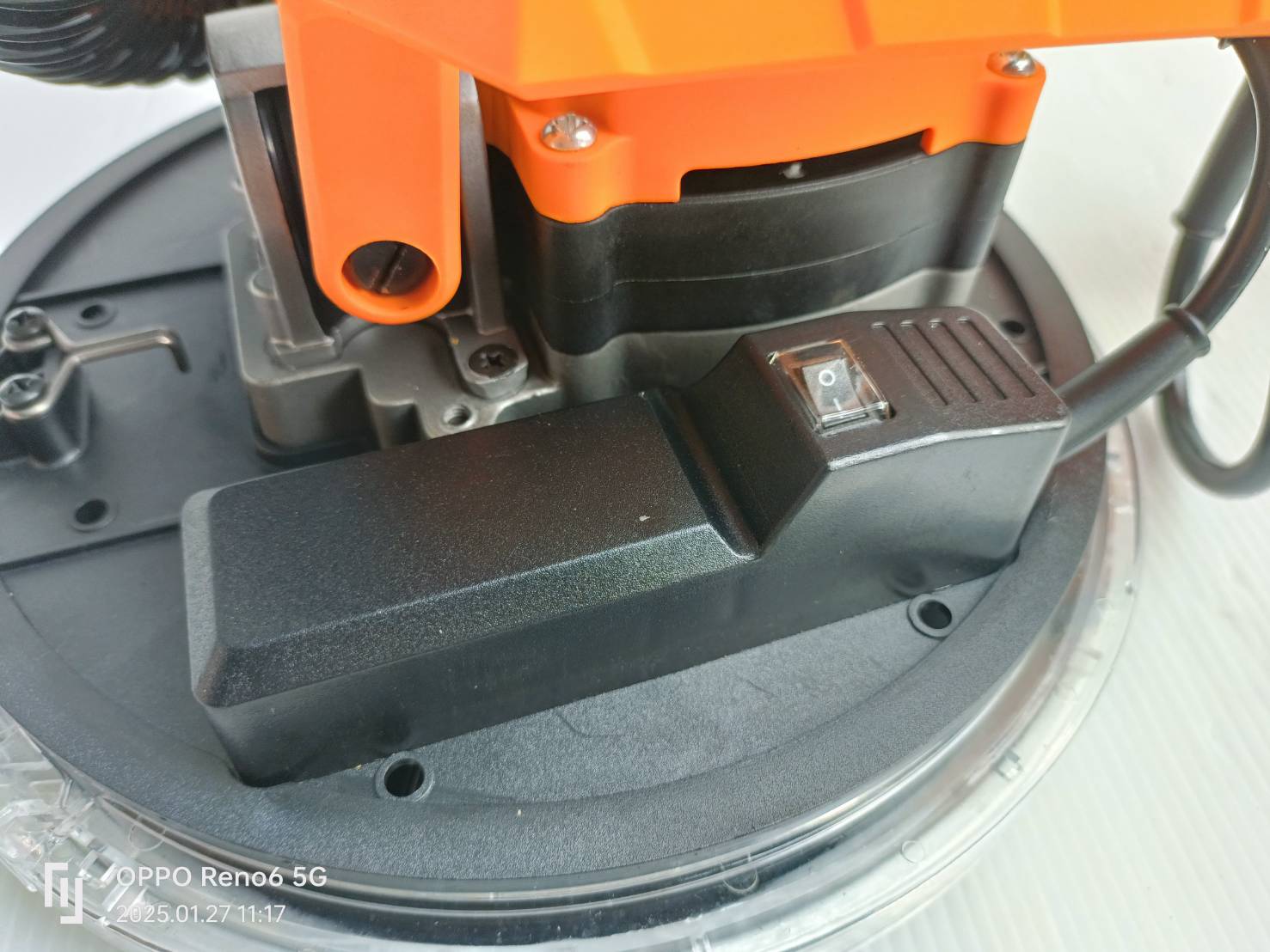 เครื่องขัดผนัง9" DWS10501 INGCO