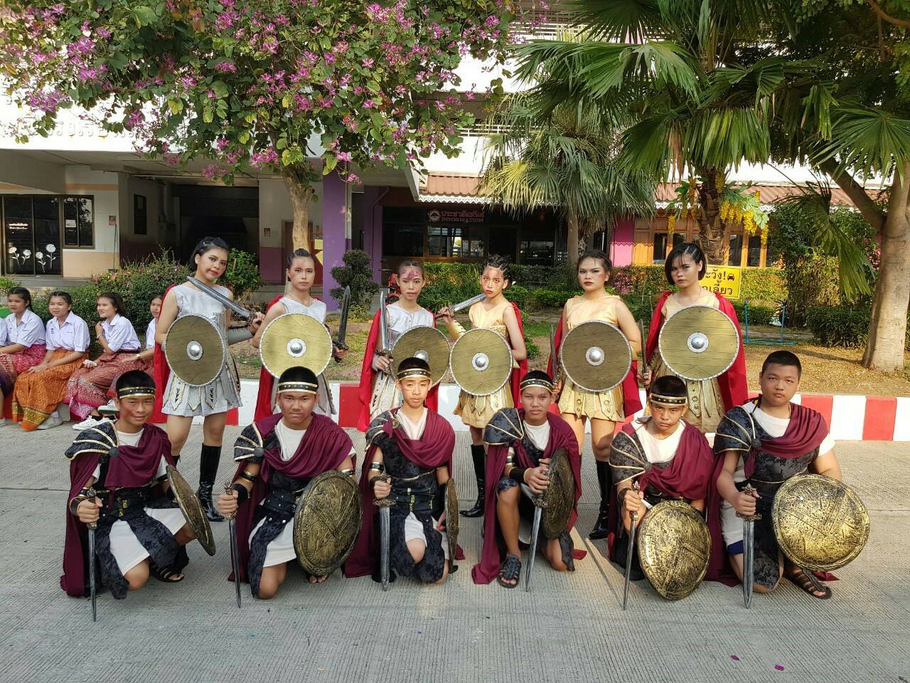 ชุดนักรบโรมันหญิงสีเงิน