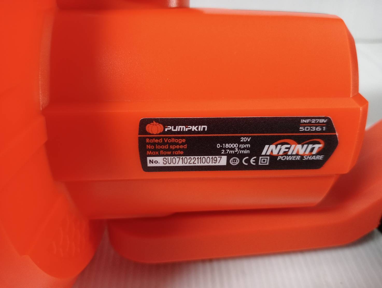 เครื่องเป่าลม-ดูดฝุ่นไร้สาย20V INF-27BV PUMPKIN (ตัวเปล่า) 50361