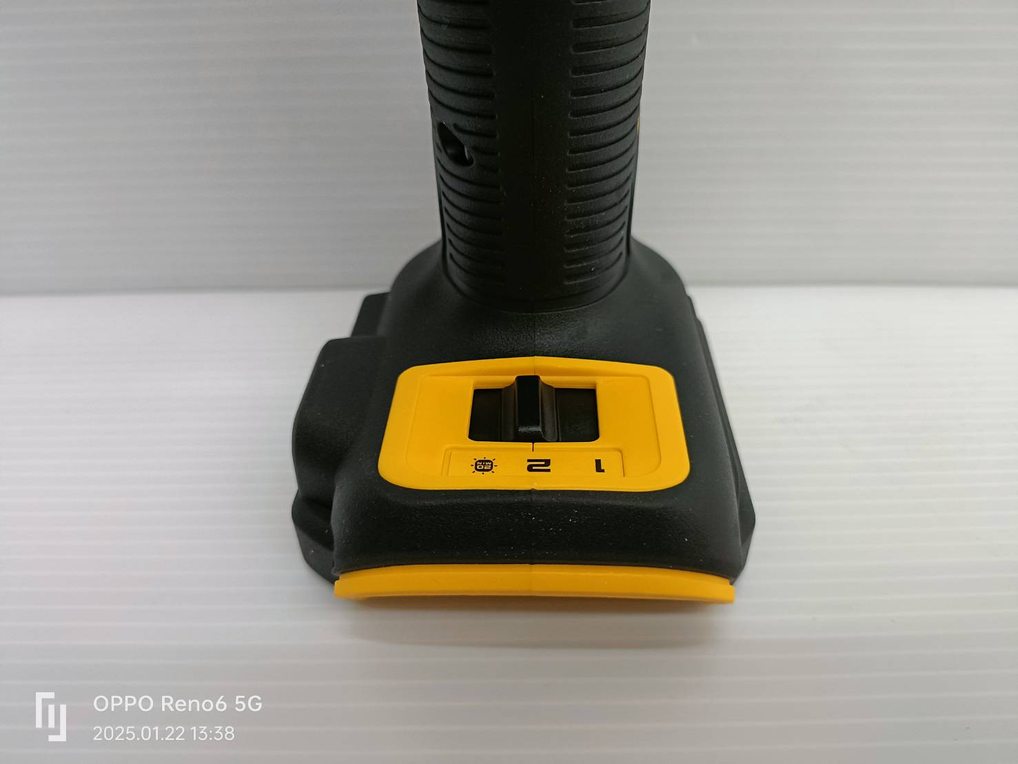 DEWALT ไขควงกระแทกไร้สาย 20V DCF870S1T-B1