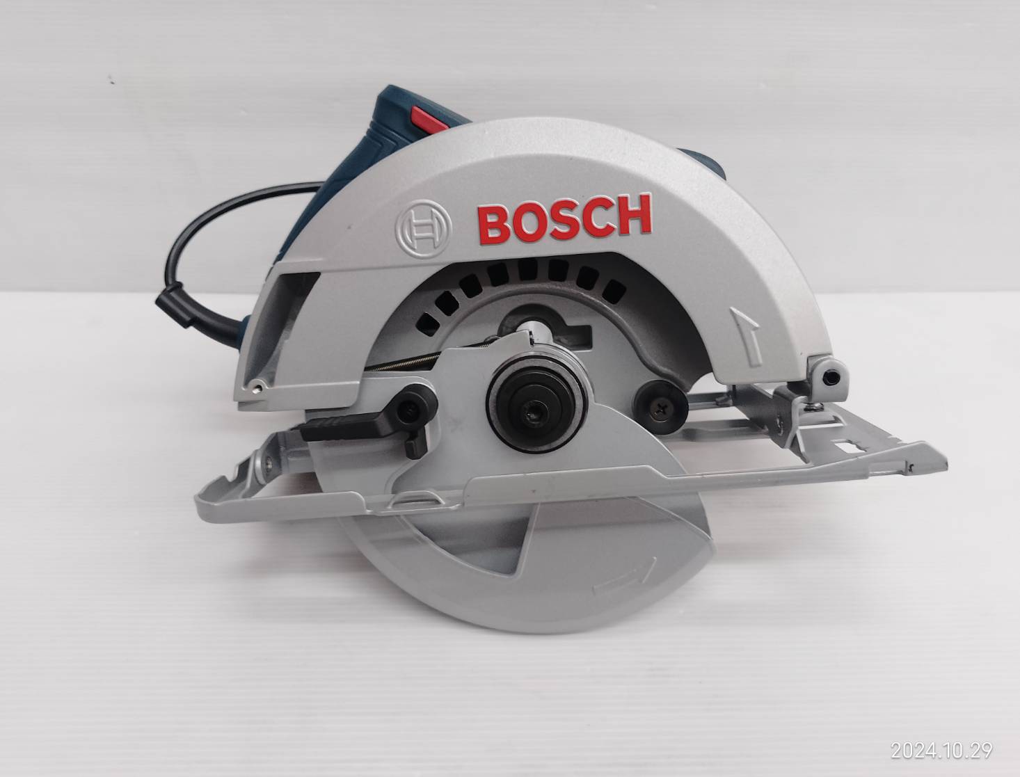 เลื่อยวงเดือน7" GKS140 BOSCH 06016B30K1