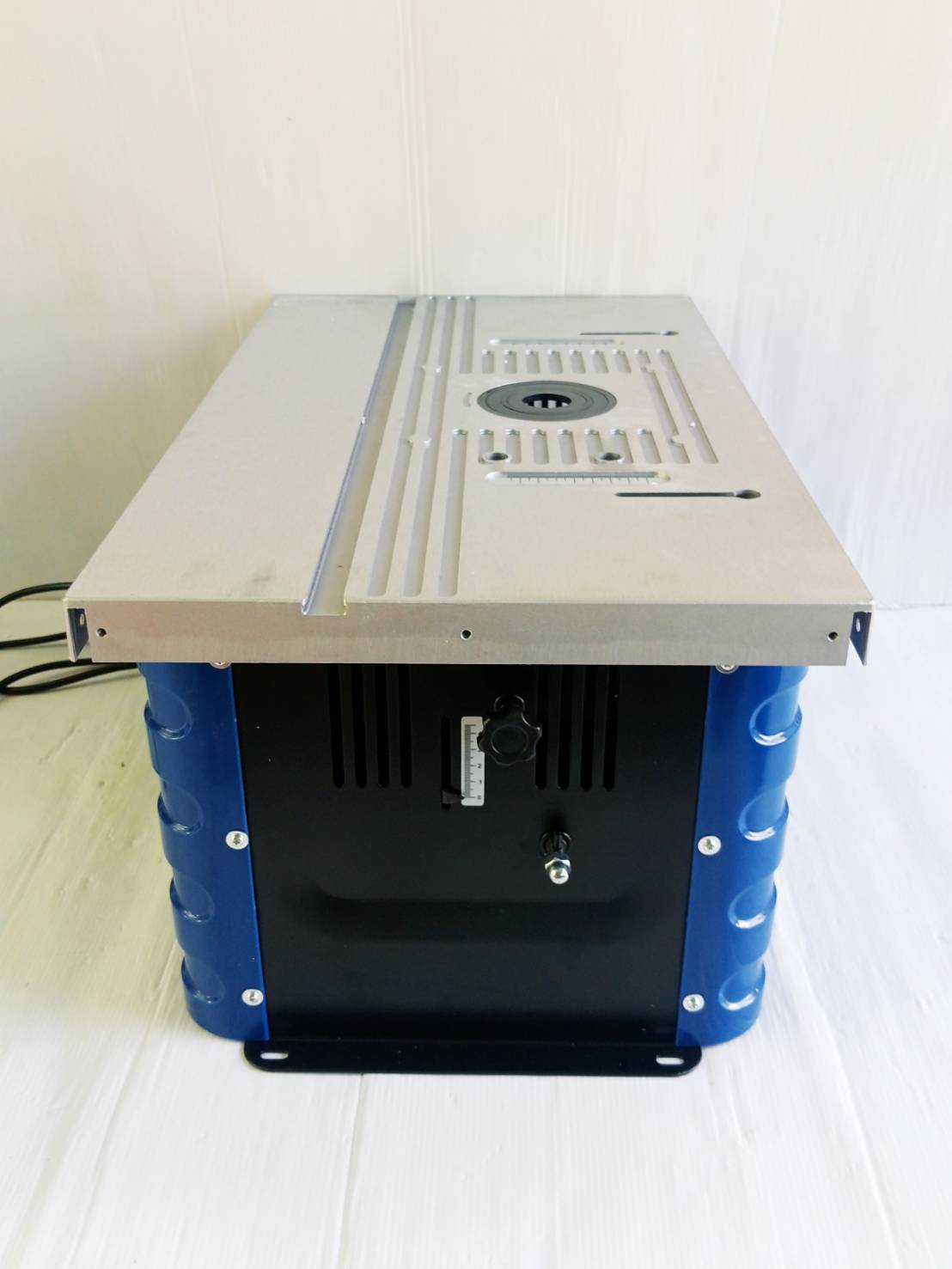 โต๊ะเร้าเตอร์พร้อมมอเตอร์ HF60 SCHEPPACH