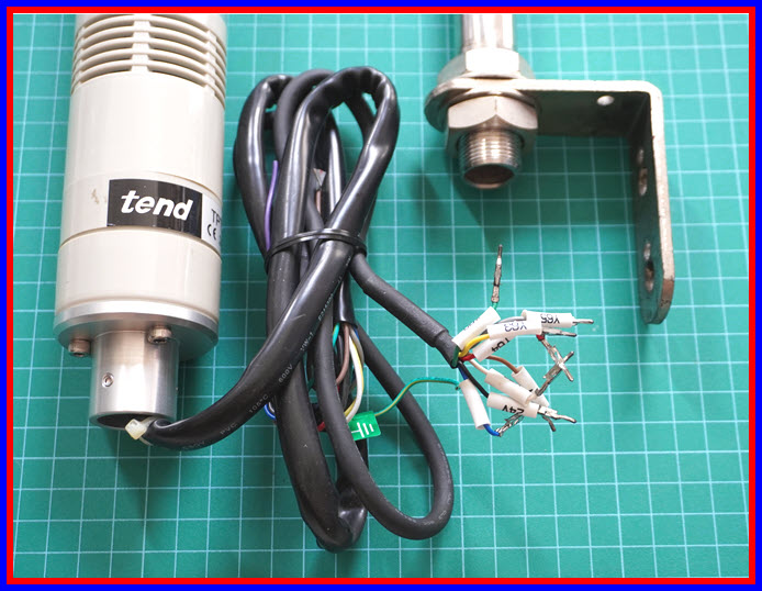 1x ไฟ LED เทาเวอร์ ยี่ห้อ tend รุ่น TPTS5-7 แรงดัน 24 V AC/DC