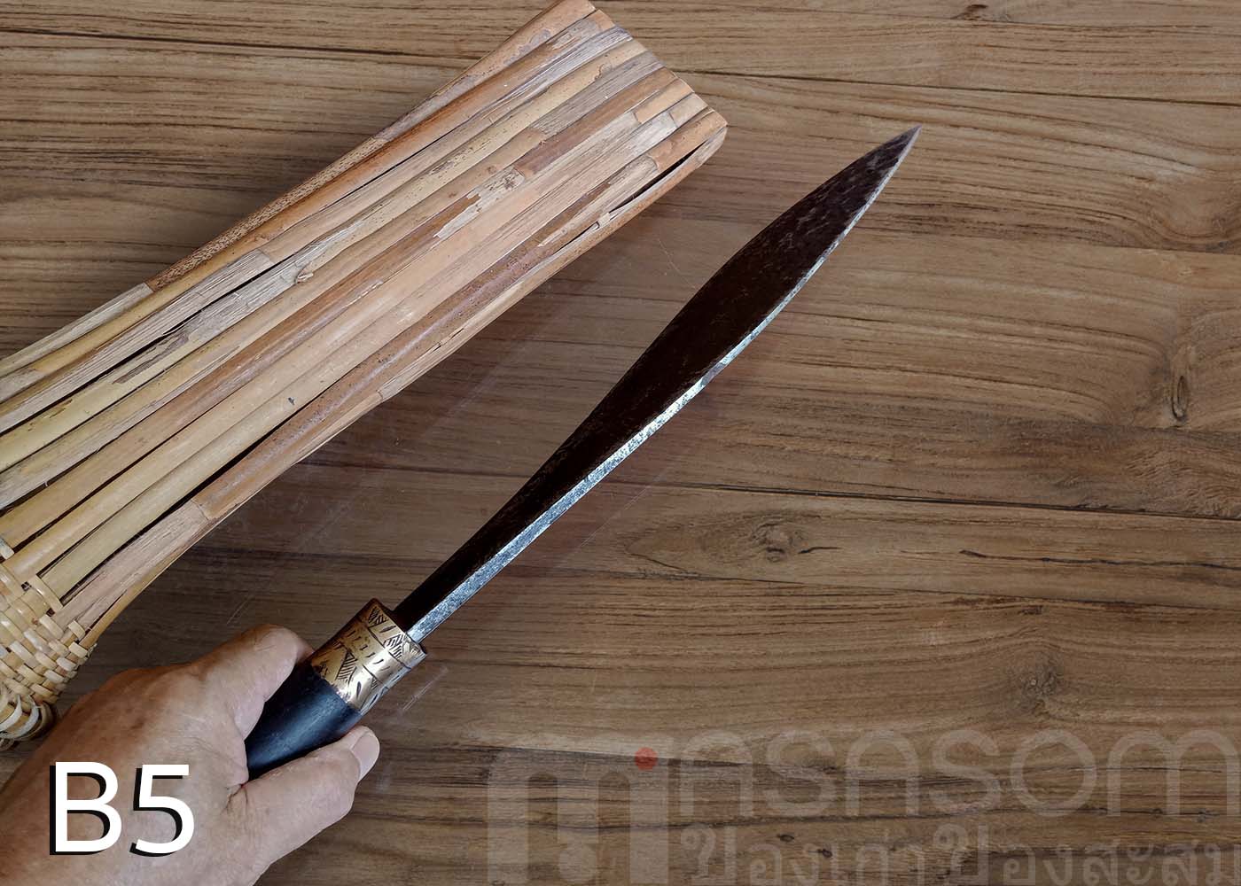 มีดเหน็บเก่าด้ามไม้พยุง