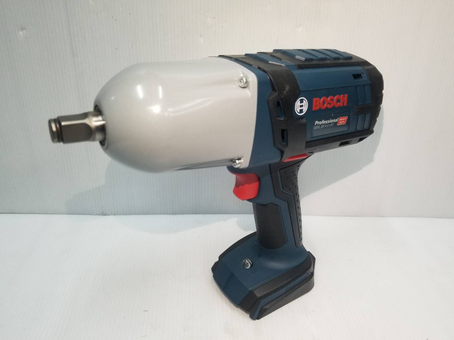 บล๊อกไร้สาย1/2 GDS18V-LI HT BOSCH