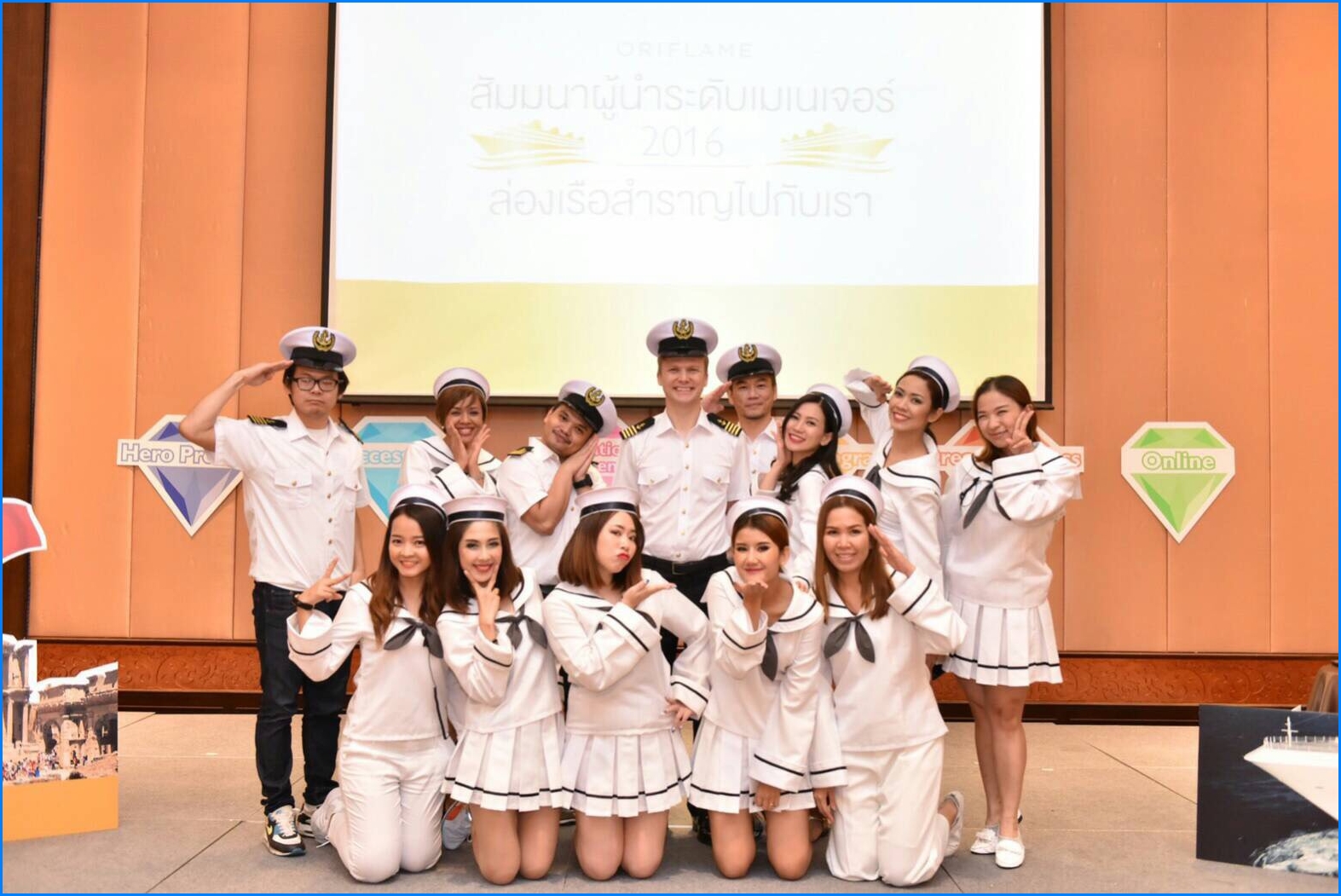 ชุดทหารเรือกะลาสีหญิง / ชุดกะลาสีเรือ / ชุดทหารเรือ /ุ ชุดอาชีพ / ชุดอาชีพในฝัน