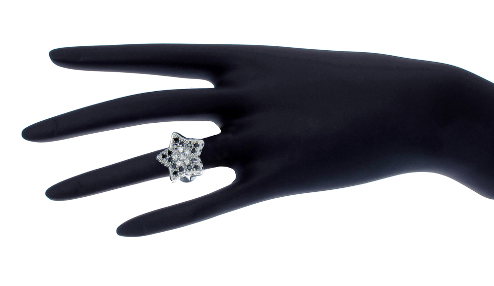 แหวนเงิน ประดับเพชร CZ แหวนทรงรูปดาว ฝังเพชรแบบจิกไข่ปลา ดีไซน์หรูทันสมัย สไตล์ เรียบหรู แนวคลาสิค ซื้อเก็บไว้ใส่ได้ทุกโอกาส