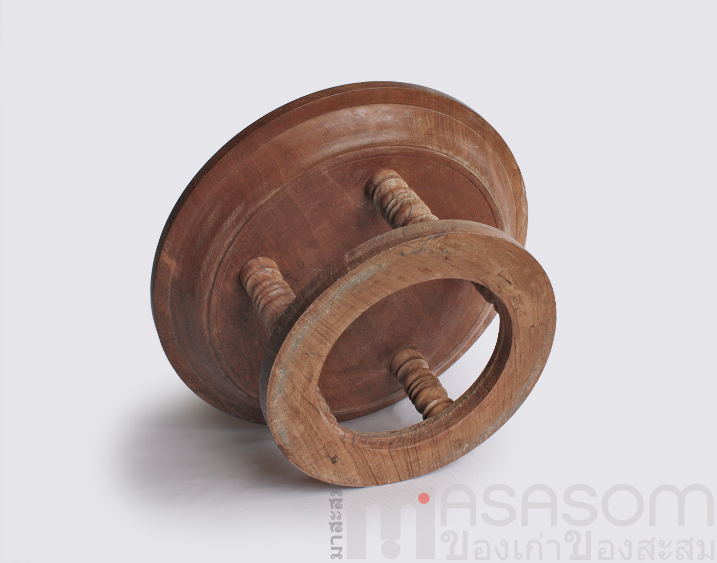 โตกไม้สักเก่า