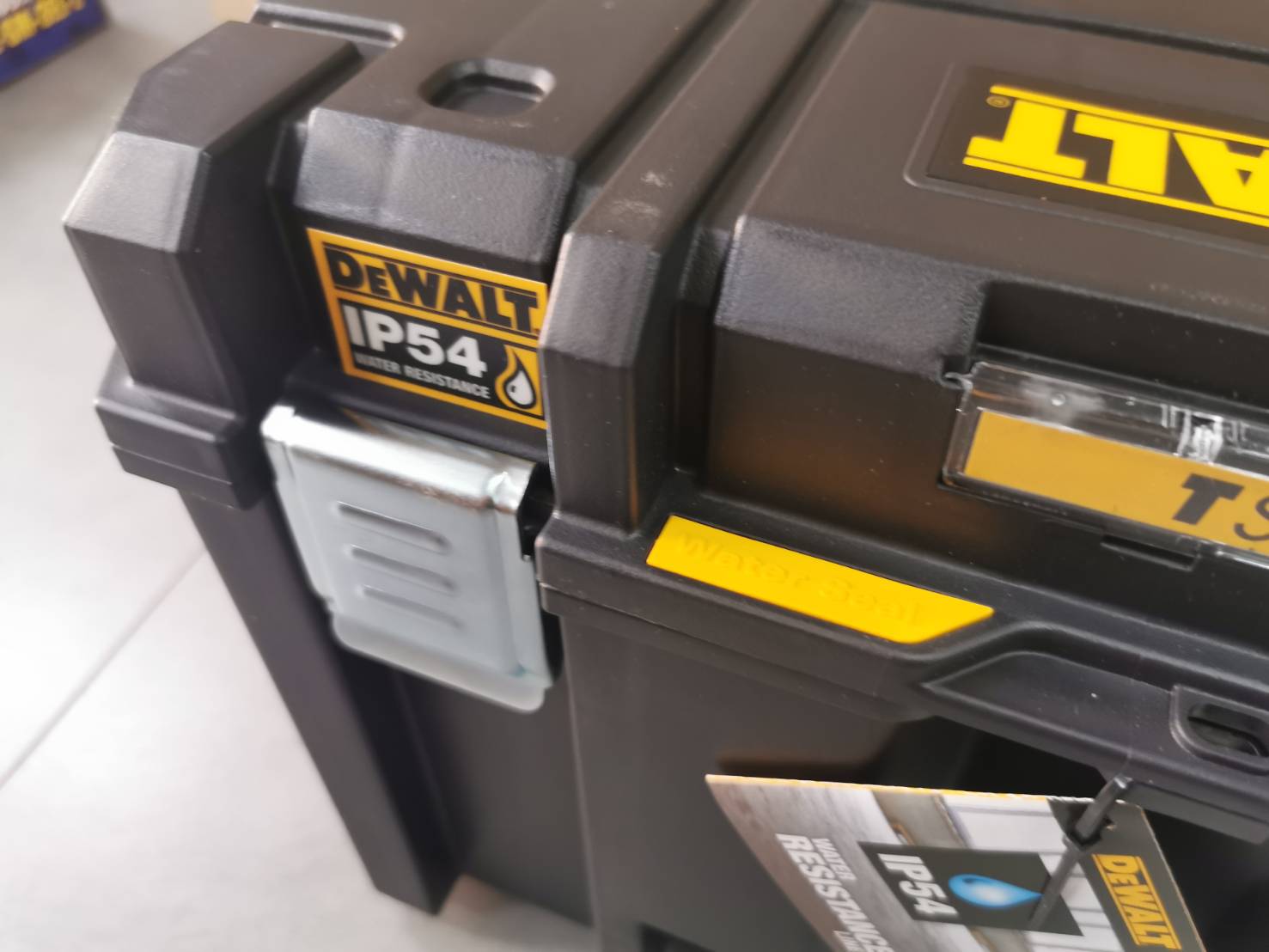 กล่องใส่เครื่องมือ+ถาด DWST83346-1 DEWALT T-STAK