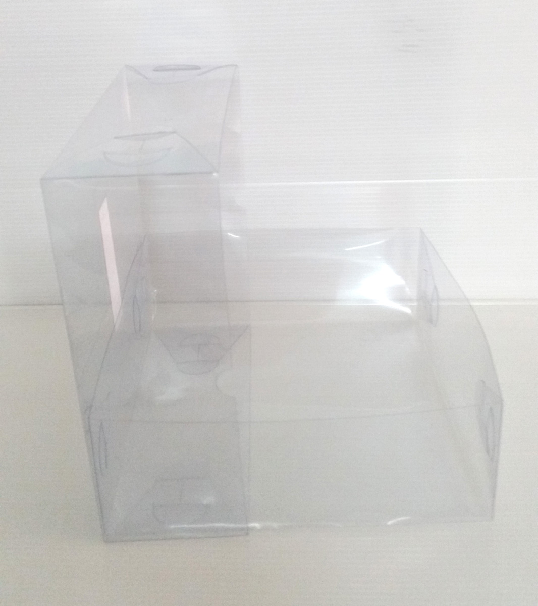 กล่องผ้าขนหนู หรือ จัดแพค ขนาด 20.3 x 20.3 x 7.6 cm