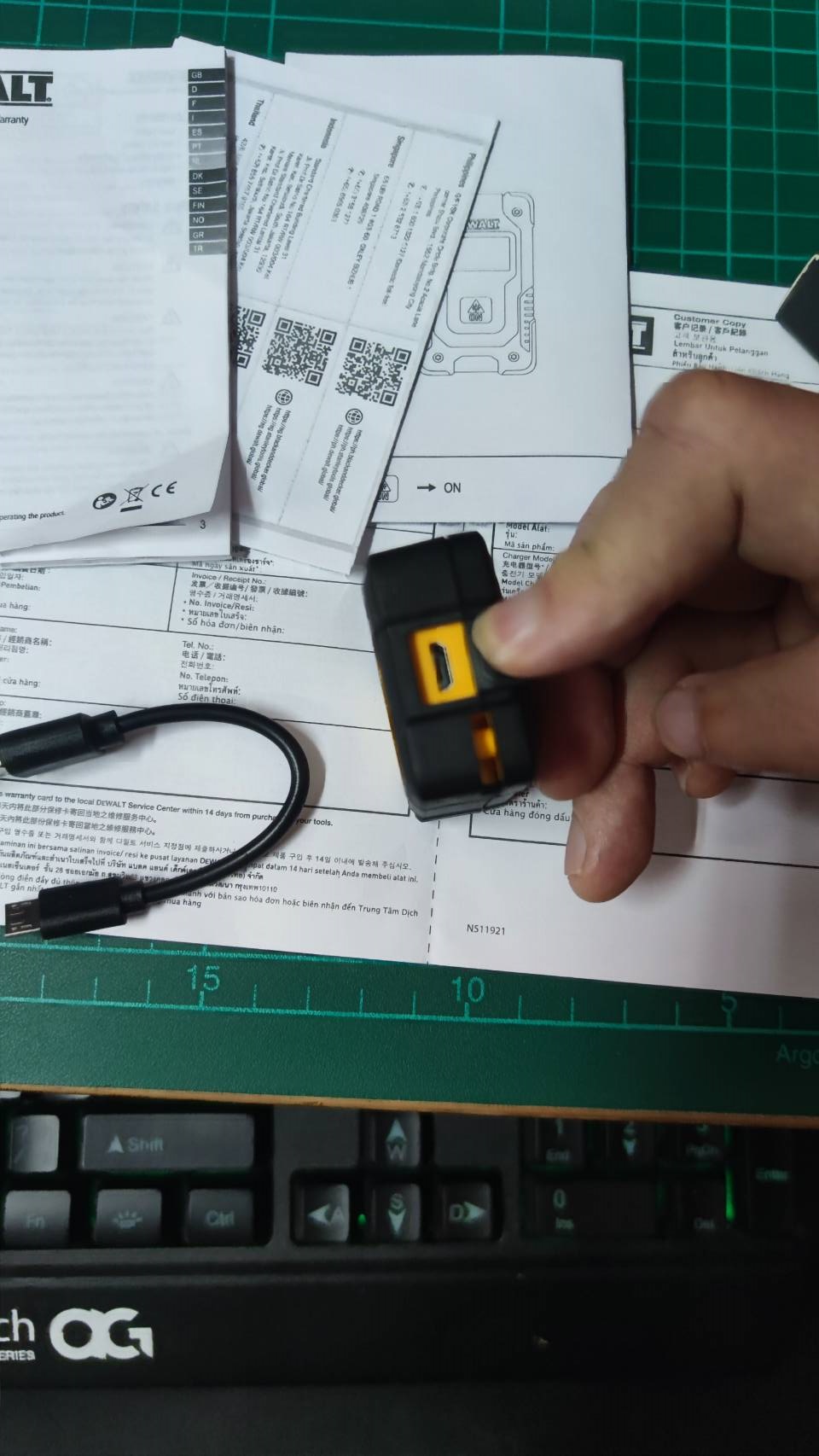 เลเซอร์วัดระยะ16ม. DW055PL-XJ DEWALT