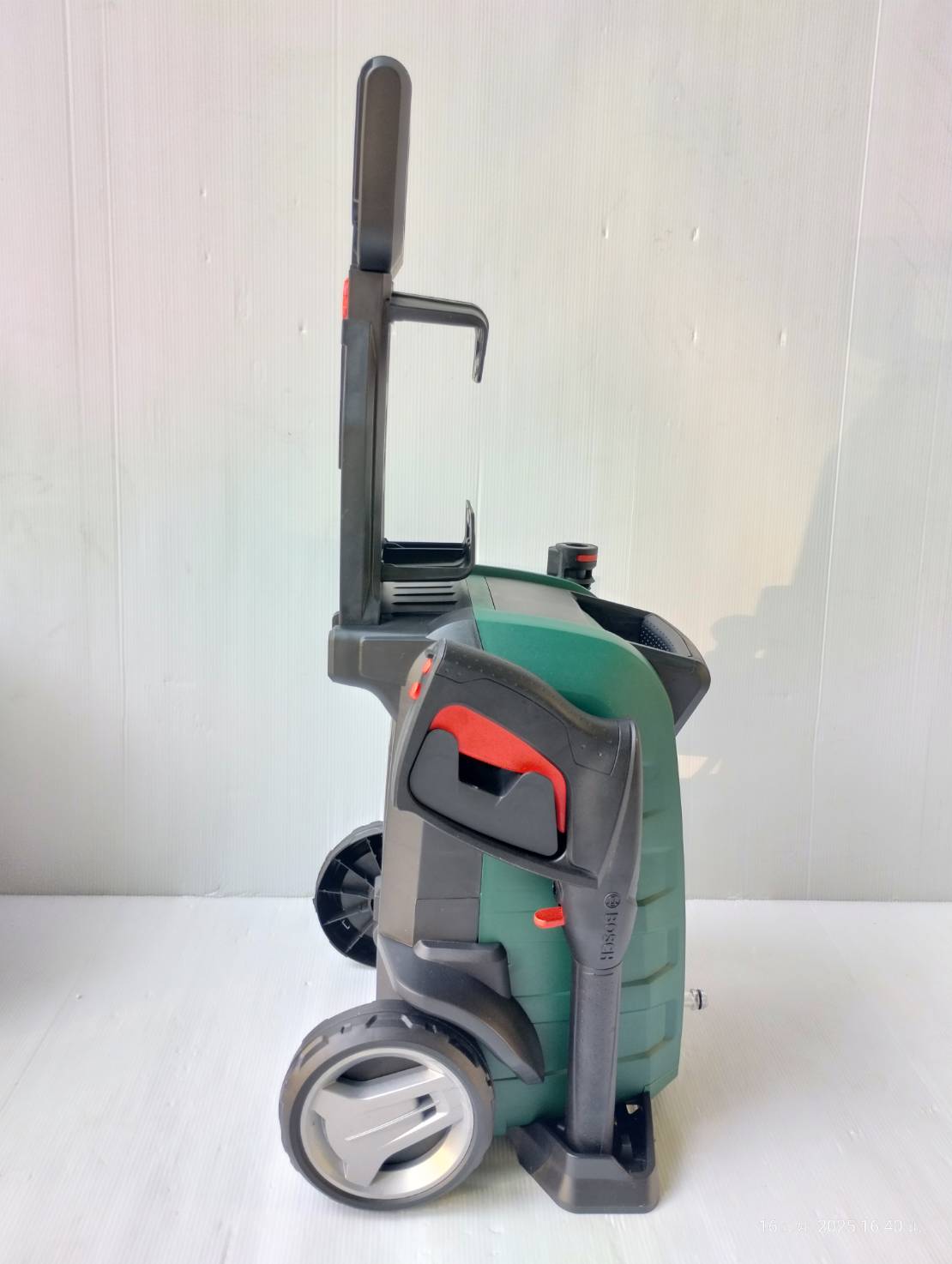 เครื่องฉีดน้ำแรงดันสูง Universal Aquatak130 BOSCH