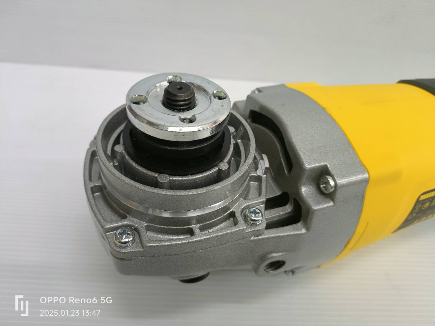 STANLEY เครื่องเจียรไฟฟ้า 2200W 9 นิ้ว รุ่น SL229S