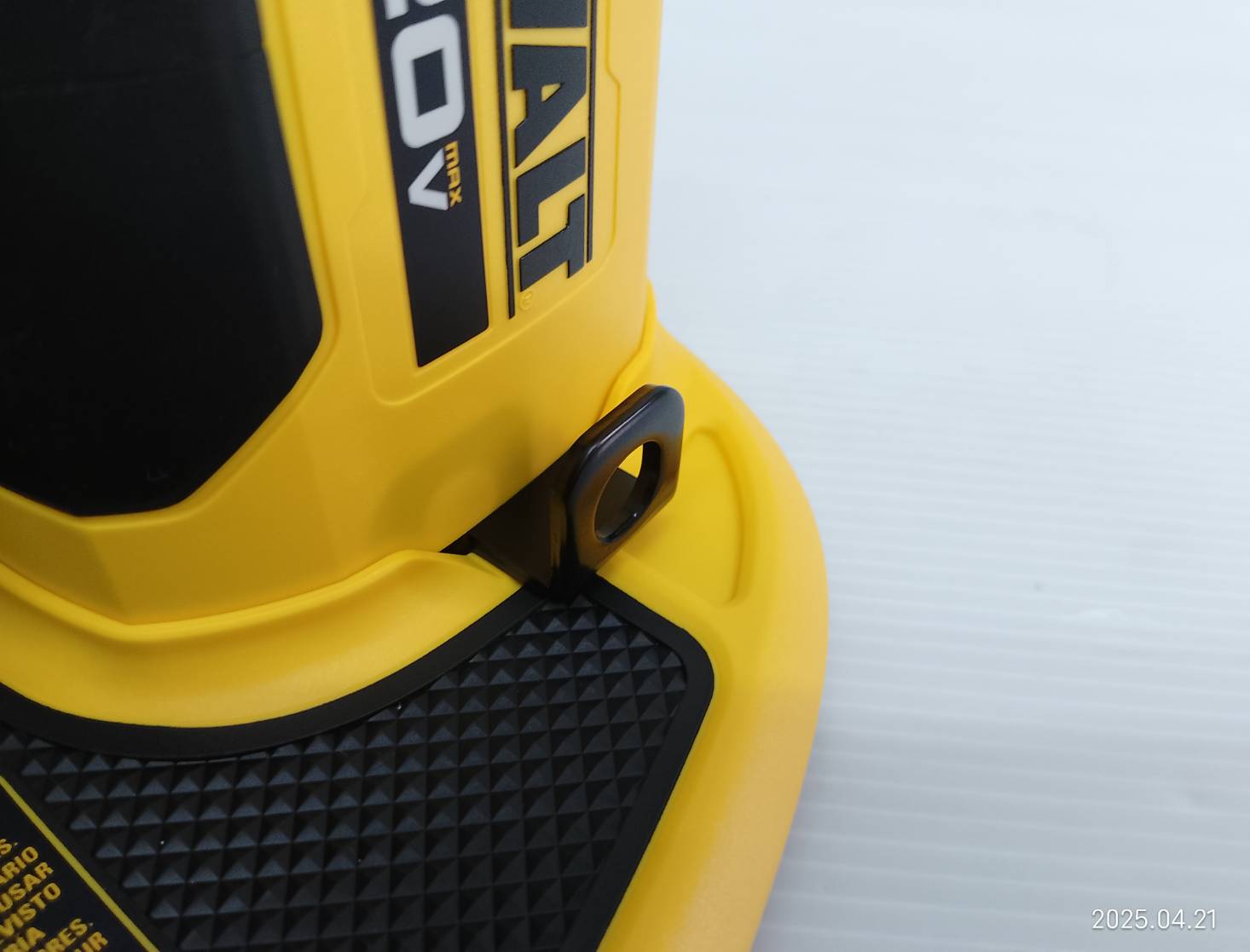 DEWALT อุปกรณ์ยกของสูญญากาศไร้สาย รุ่น DCE592B
