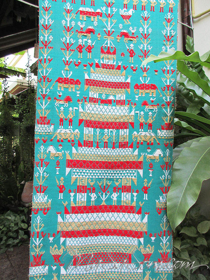 ตุงไทลื้อสีเขียวลายปราสาท