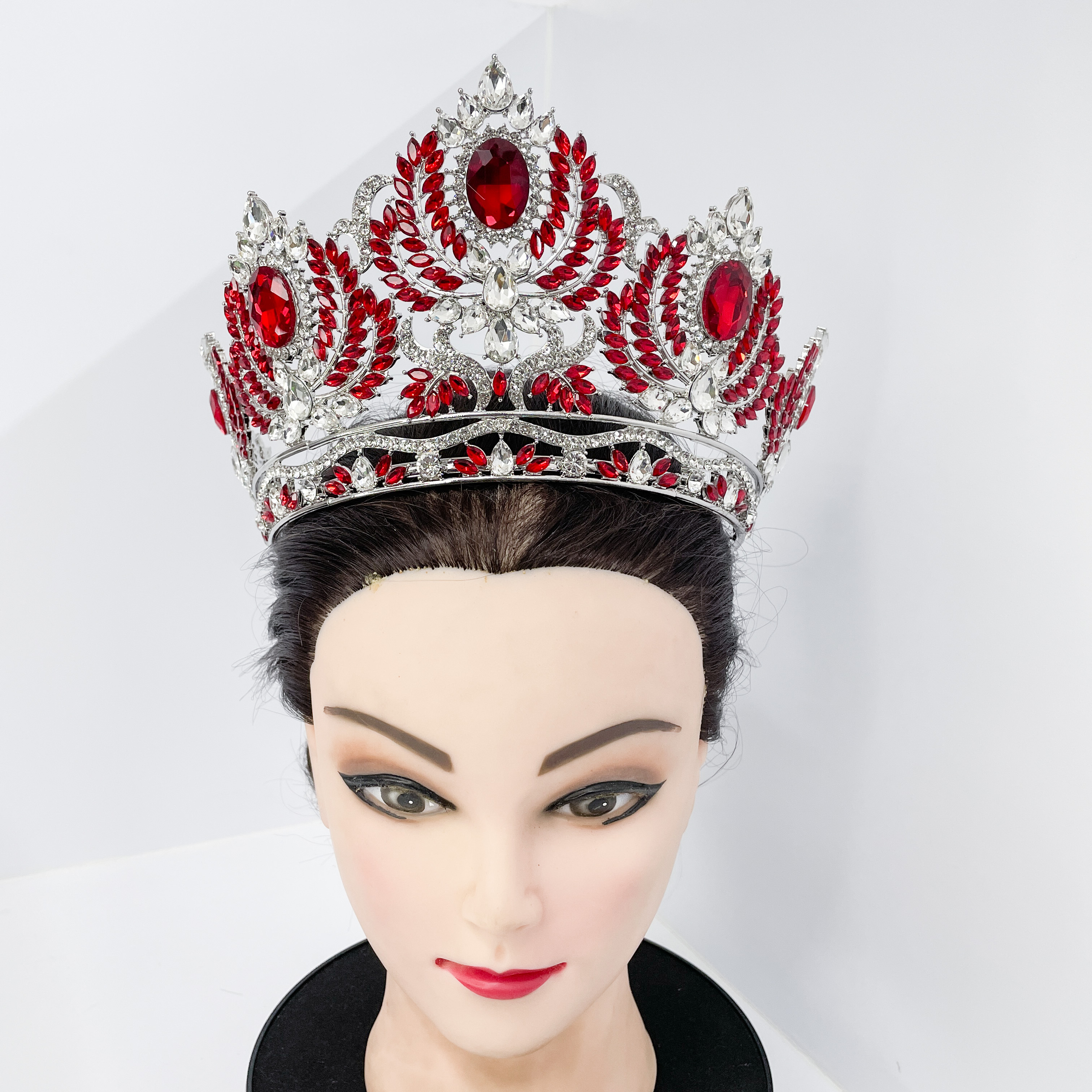 (พร้อมส่ง) มงกุฏ 089 สีแดง มงกุฎนางงาม มงกุฎเพชร มงกุฎประกวด สินค้าพร้อมส่ง ไม่ต้องรอนาน งานพรีเมี่ยม