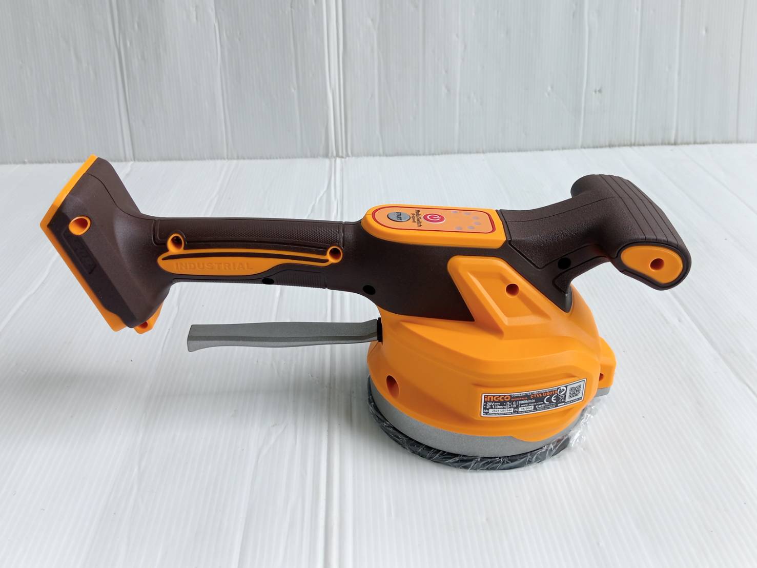 INGCO เครื่องดูดสั่นกระเบื้องไร้สาย 20 โวลต์ รุ่น CTVLI20018 แรงดูดกระเบื้องสูง 60 กก. รวมแบตเตอรี่และแท่นชาร์จ