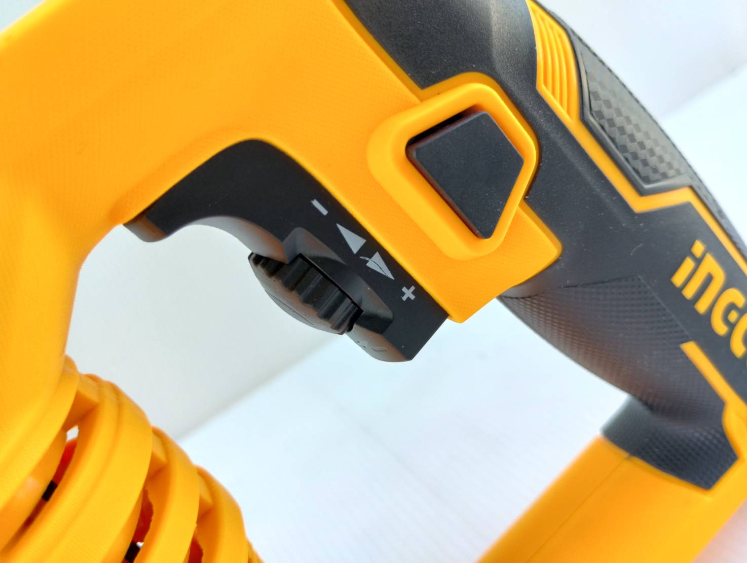 เซเบอร์ RS8008 INGCO