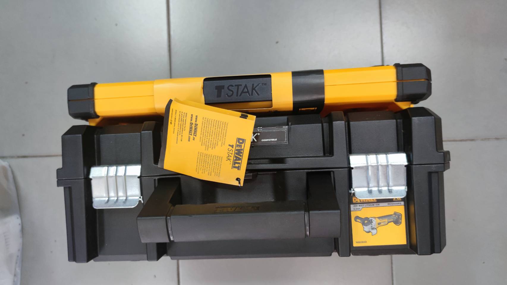 ถาดใส่ของ+ไฟLED DWST82732-1 DEWALT T-STAK