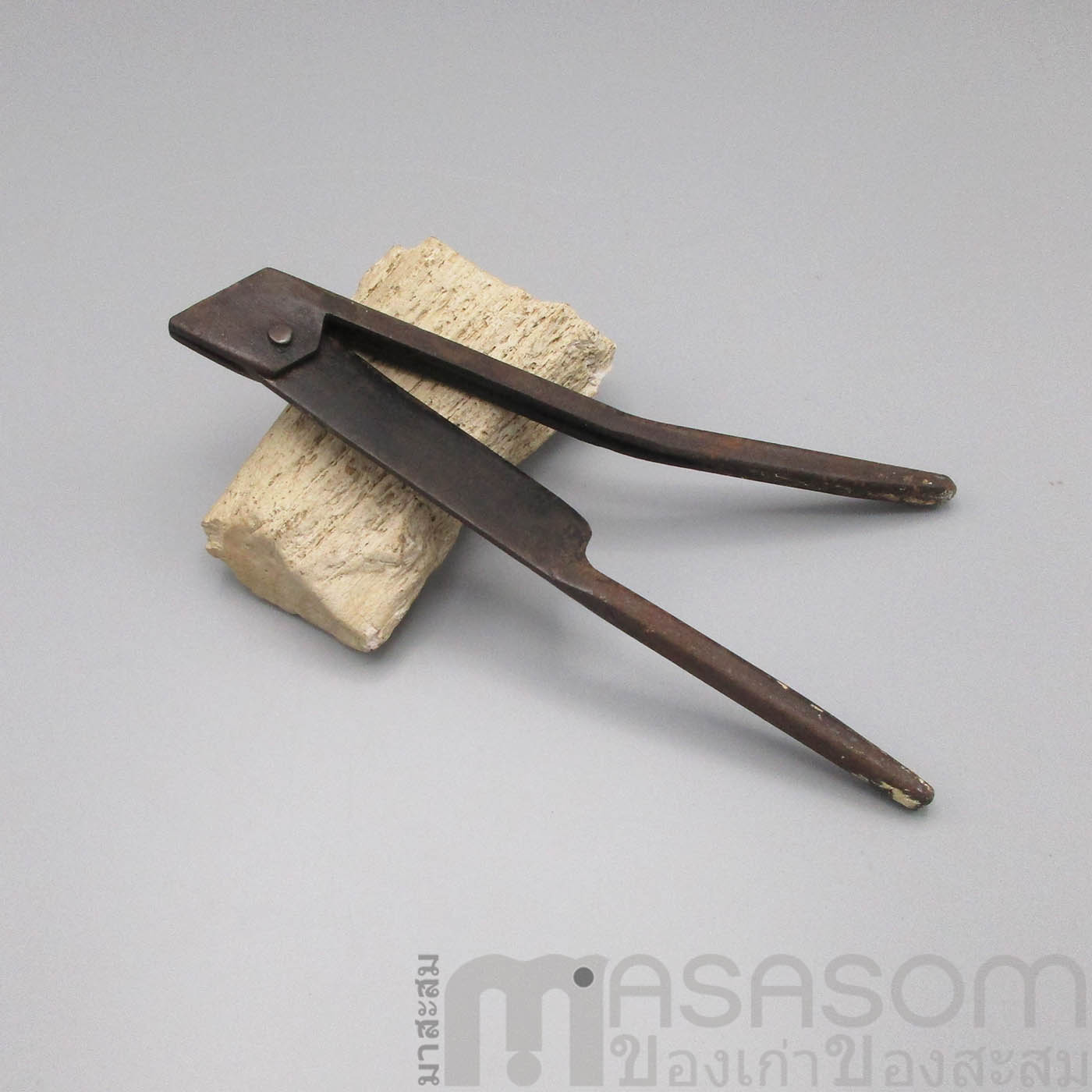 กรรไกรผ่าหมากของเก่า