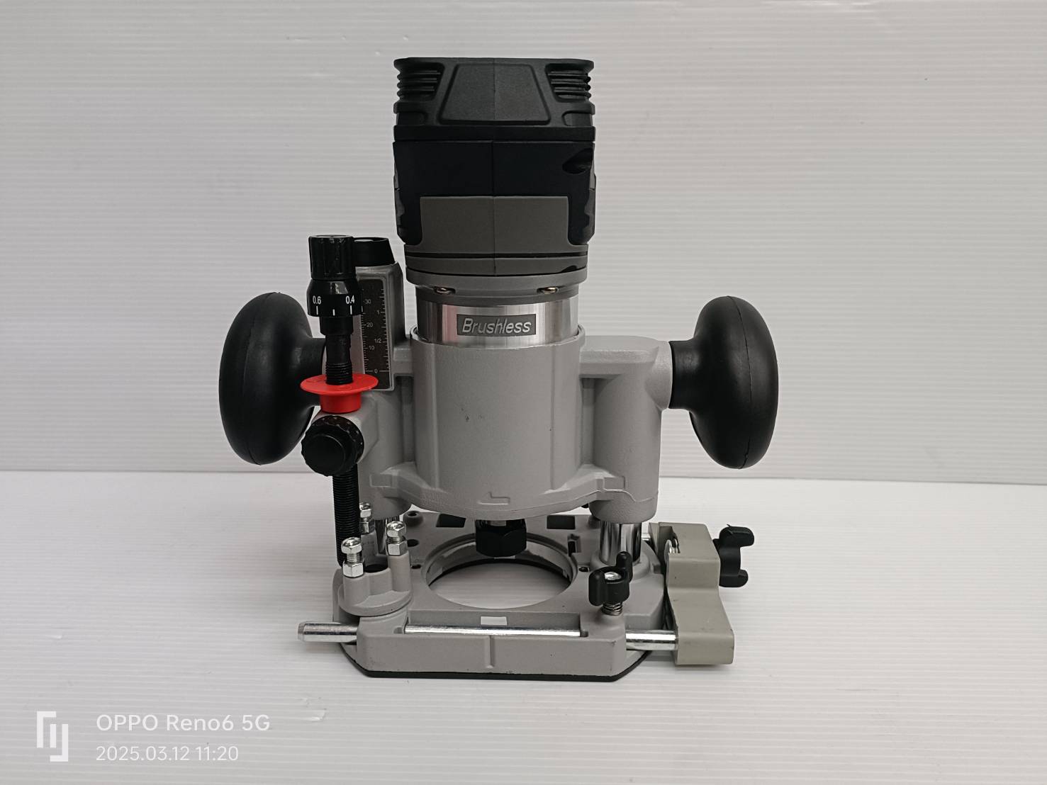 Plunge Base สำหรับทริมเมอร์ i500255785
