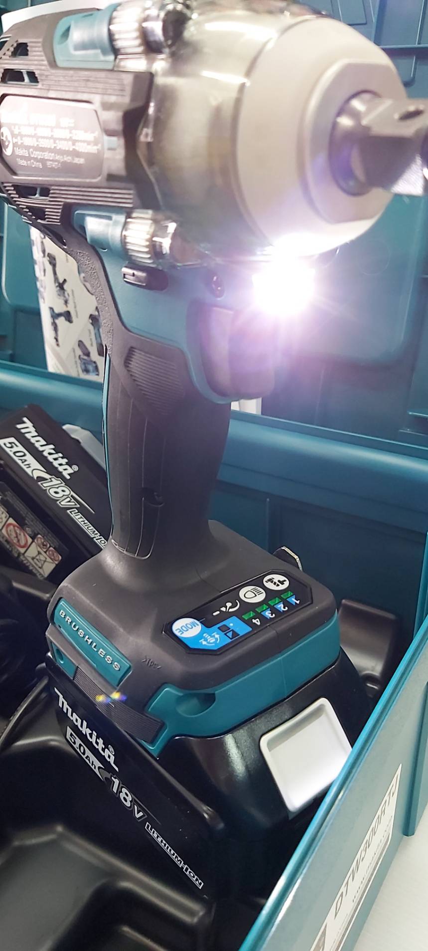 บล๊อกไร้สาย1/2 DTW300RTJ MAKITA