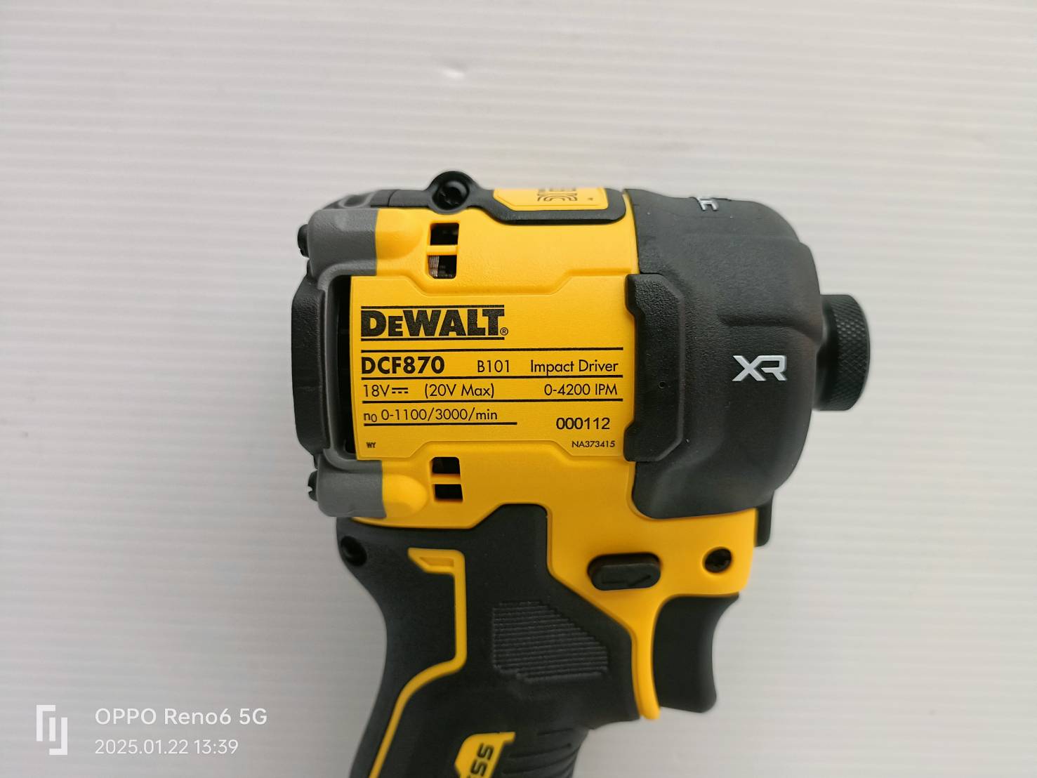 DEWALT ไขควงกระแทกไร้สาย 20V DCF870S1T-B1